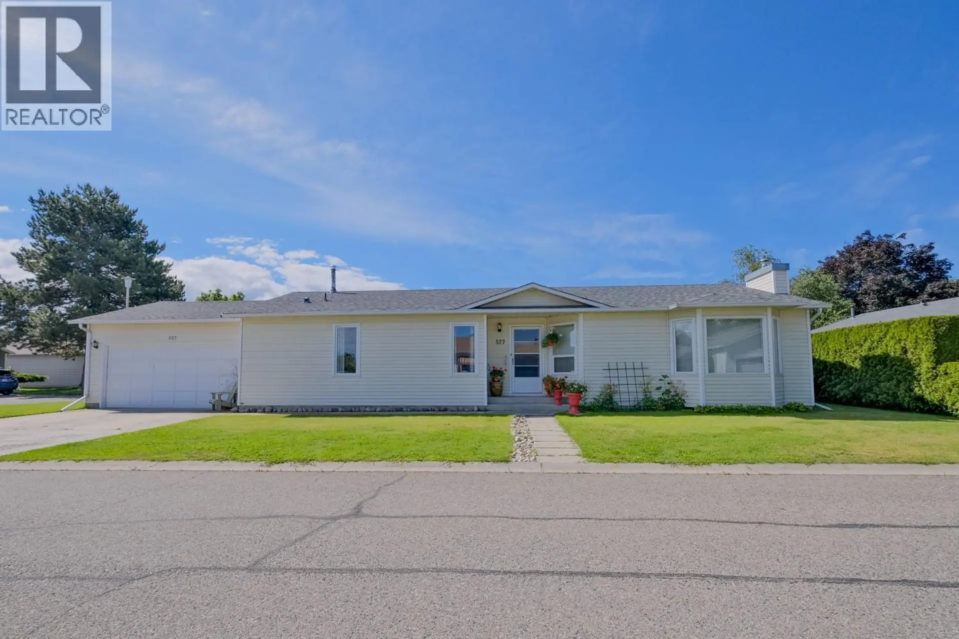 Property at #527 1255 Raymer Avenue, Kelowna, BC