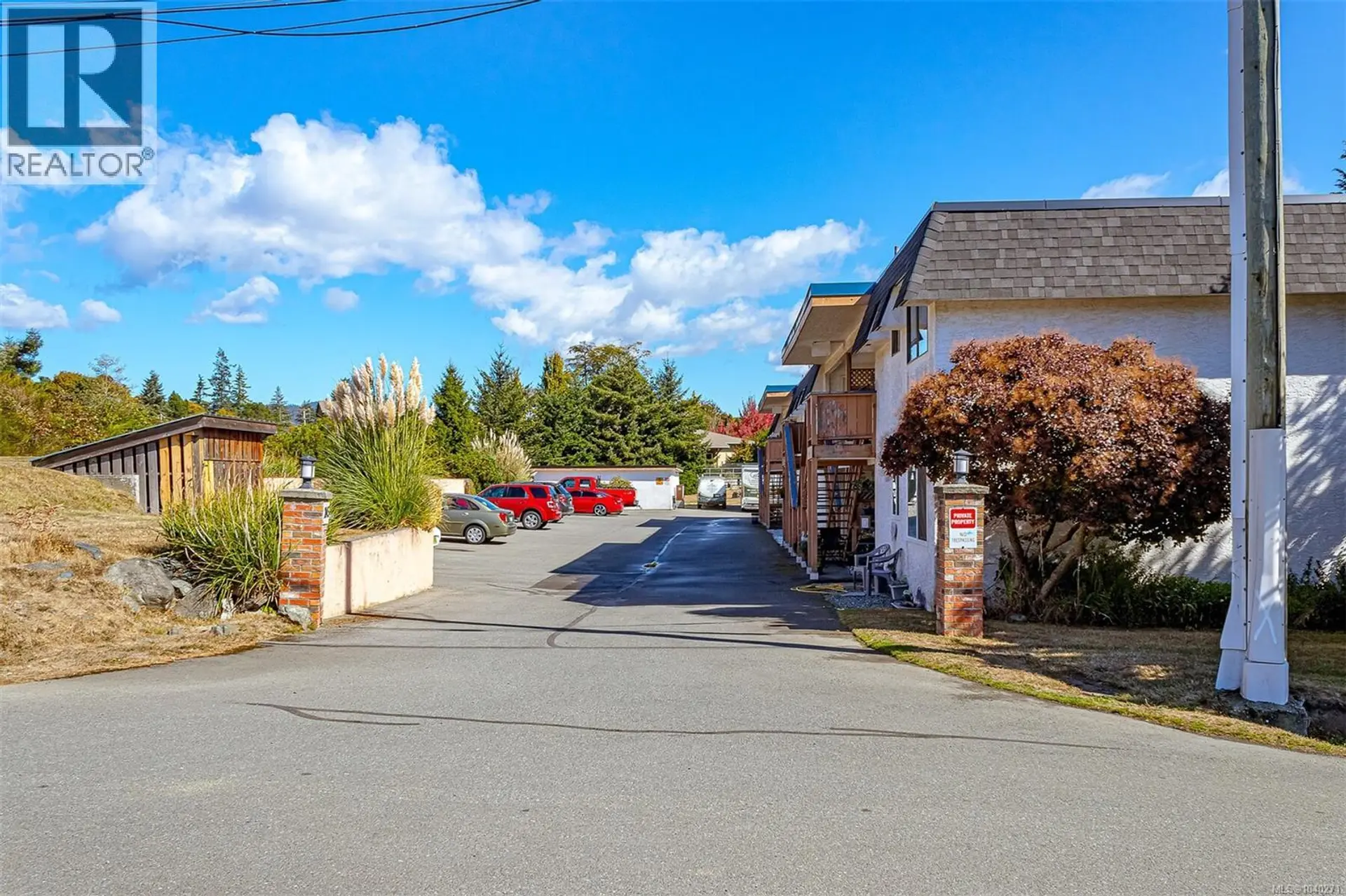 #3 2045 Gatewood Rd - Image 2