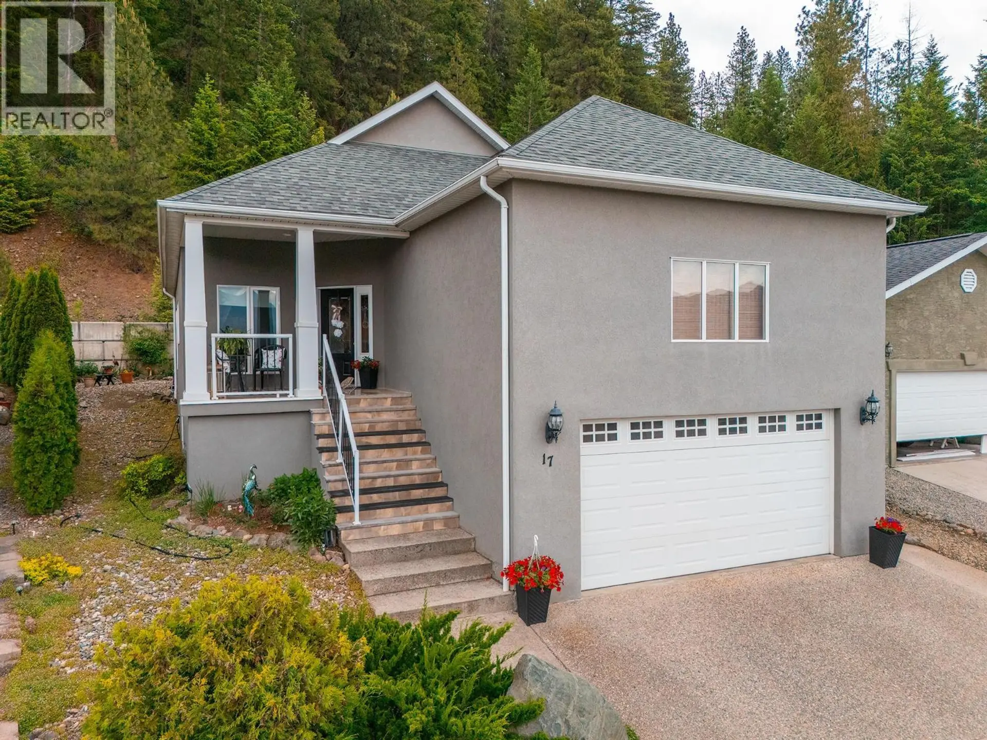 Property at #17 420 20th Avenue N, Creston, BC