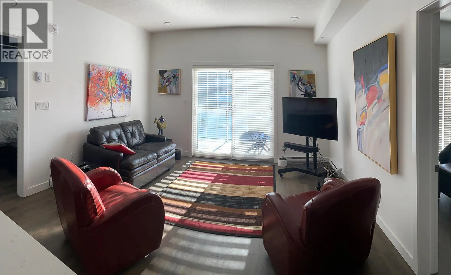 #1206 410 5TH Avenue - Image 5