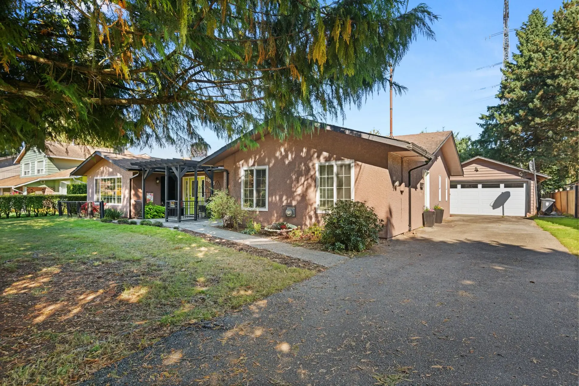Property at 20553 43a Avenue, Langley, BC