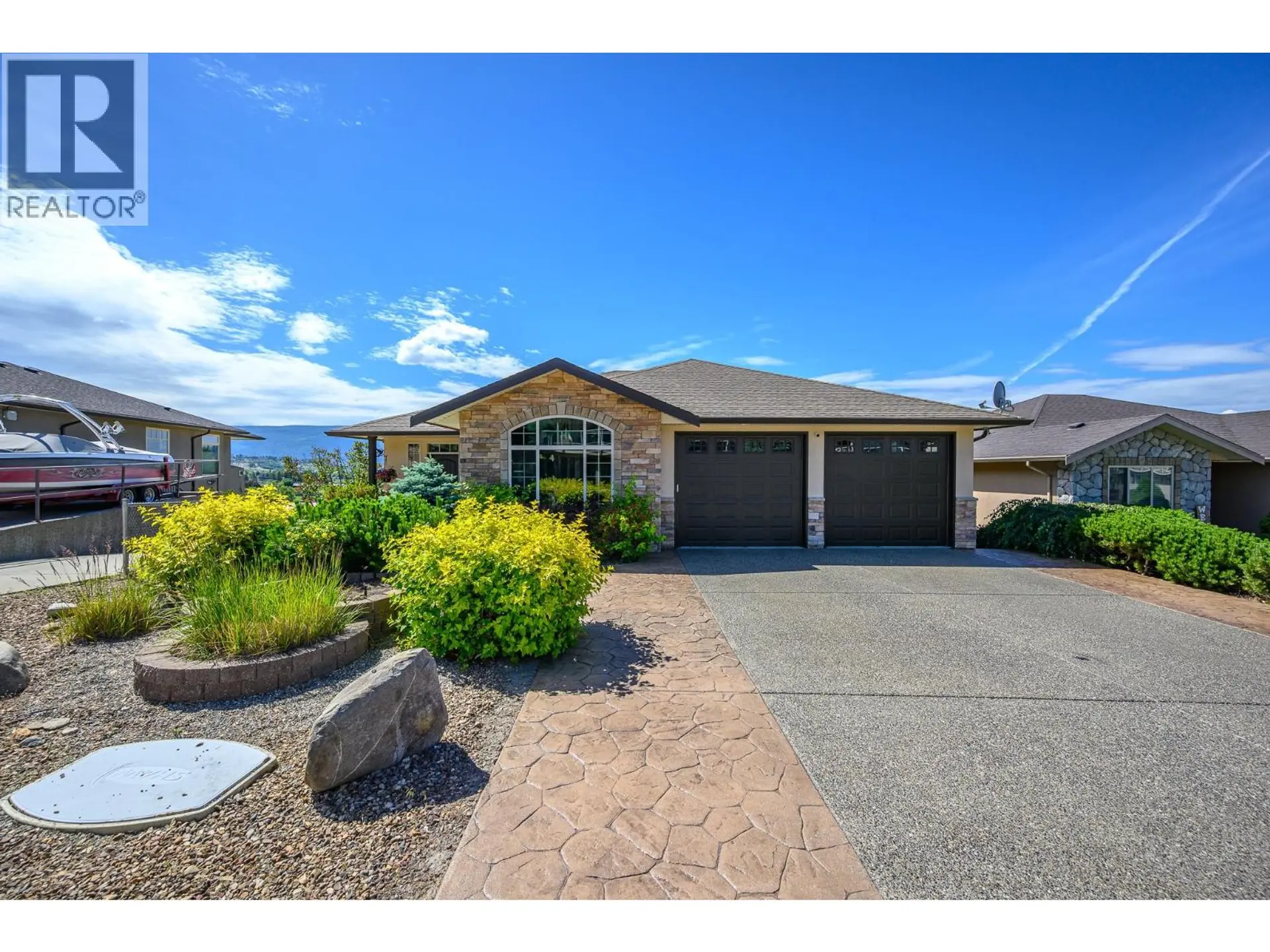 Property at 904 33 Avenue, Vernon, BC