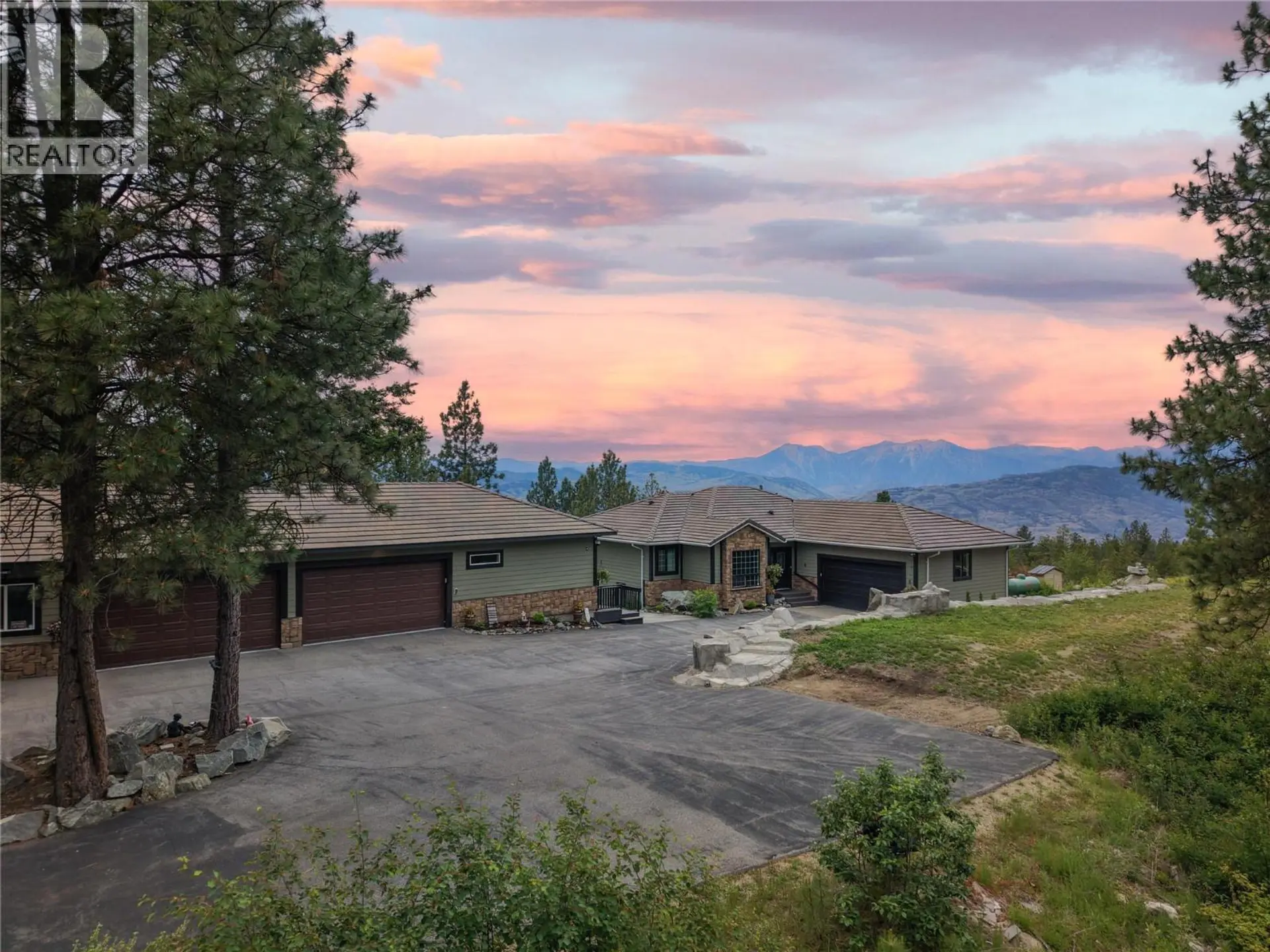 Property at 1370 Bullmoose Way, Osoyoos, BC