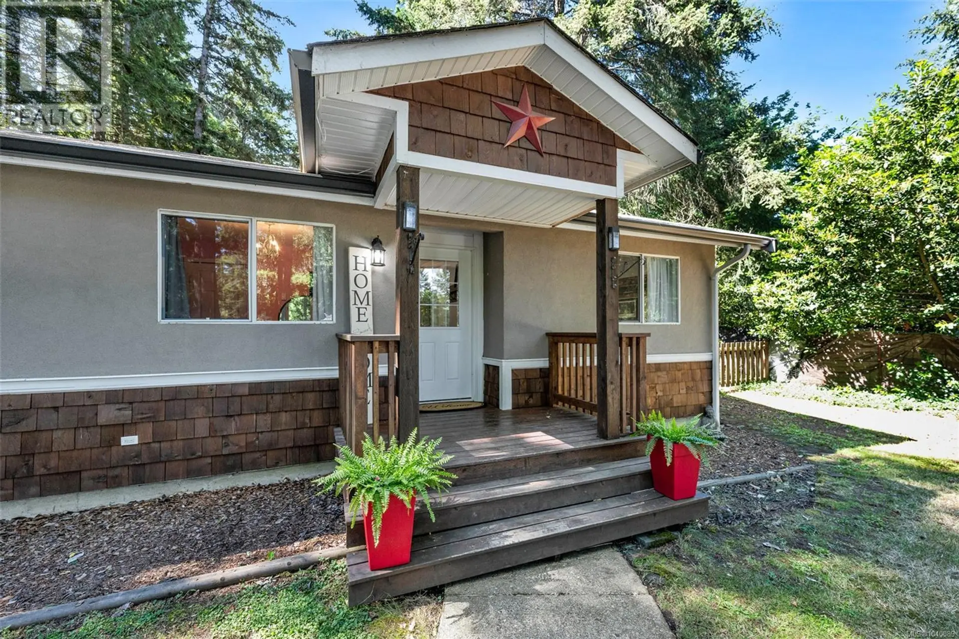 Property at 1290 Mckenzie Dr, Duncan, BC