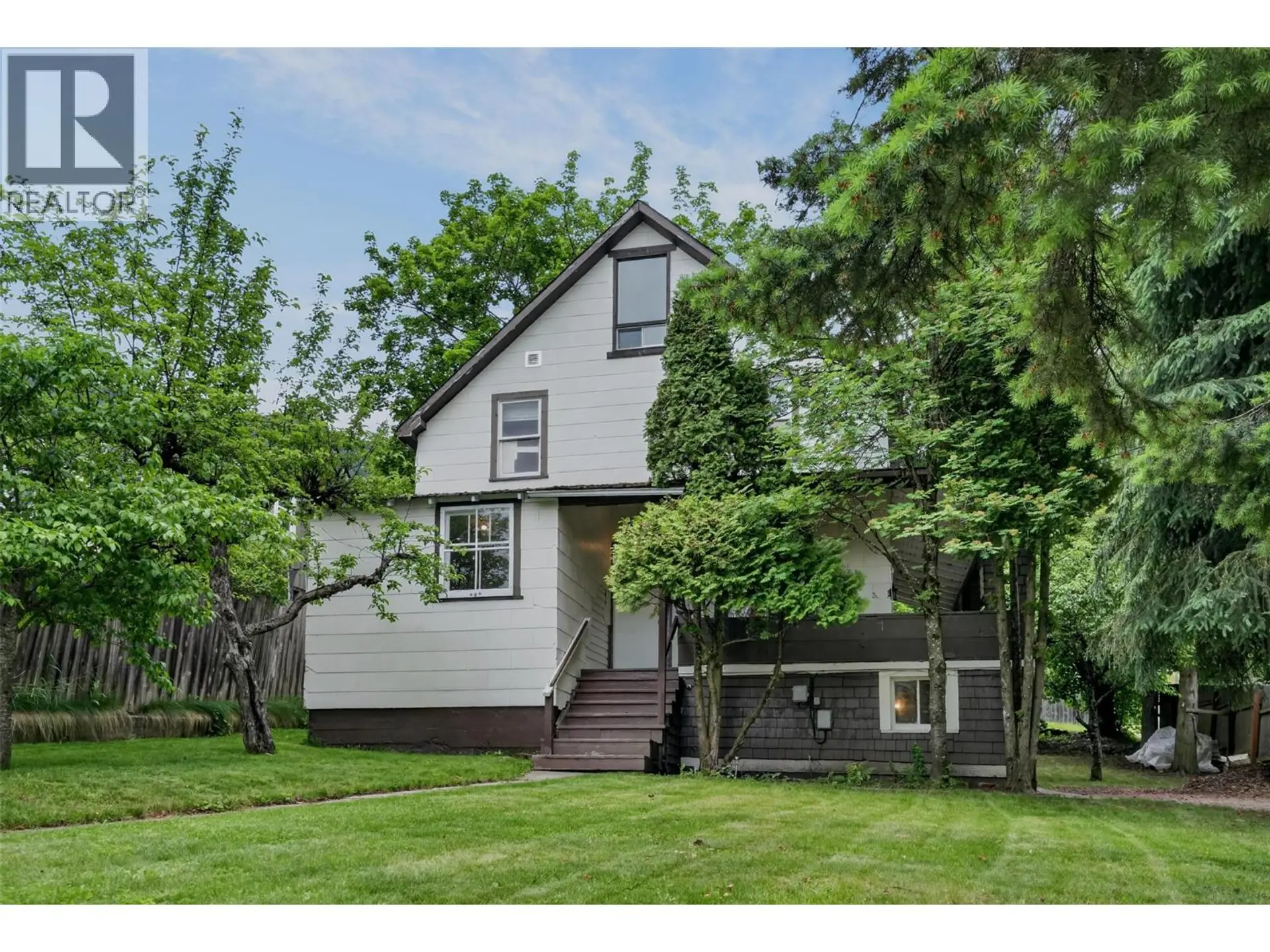 Property at 404 Houston Street, Nelson, BC