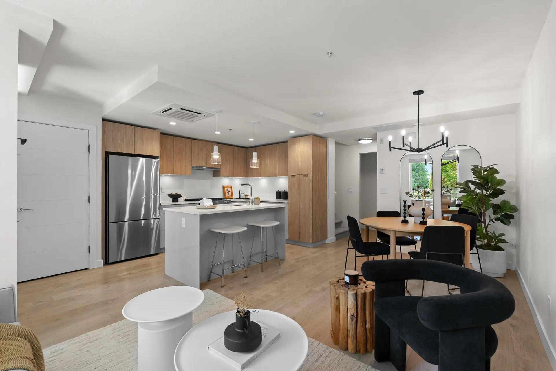 Property at #TH3 108 E 8th Street, North Vancouver, BC