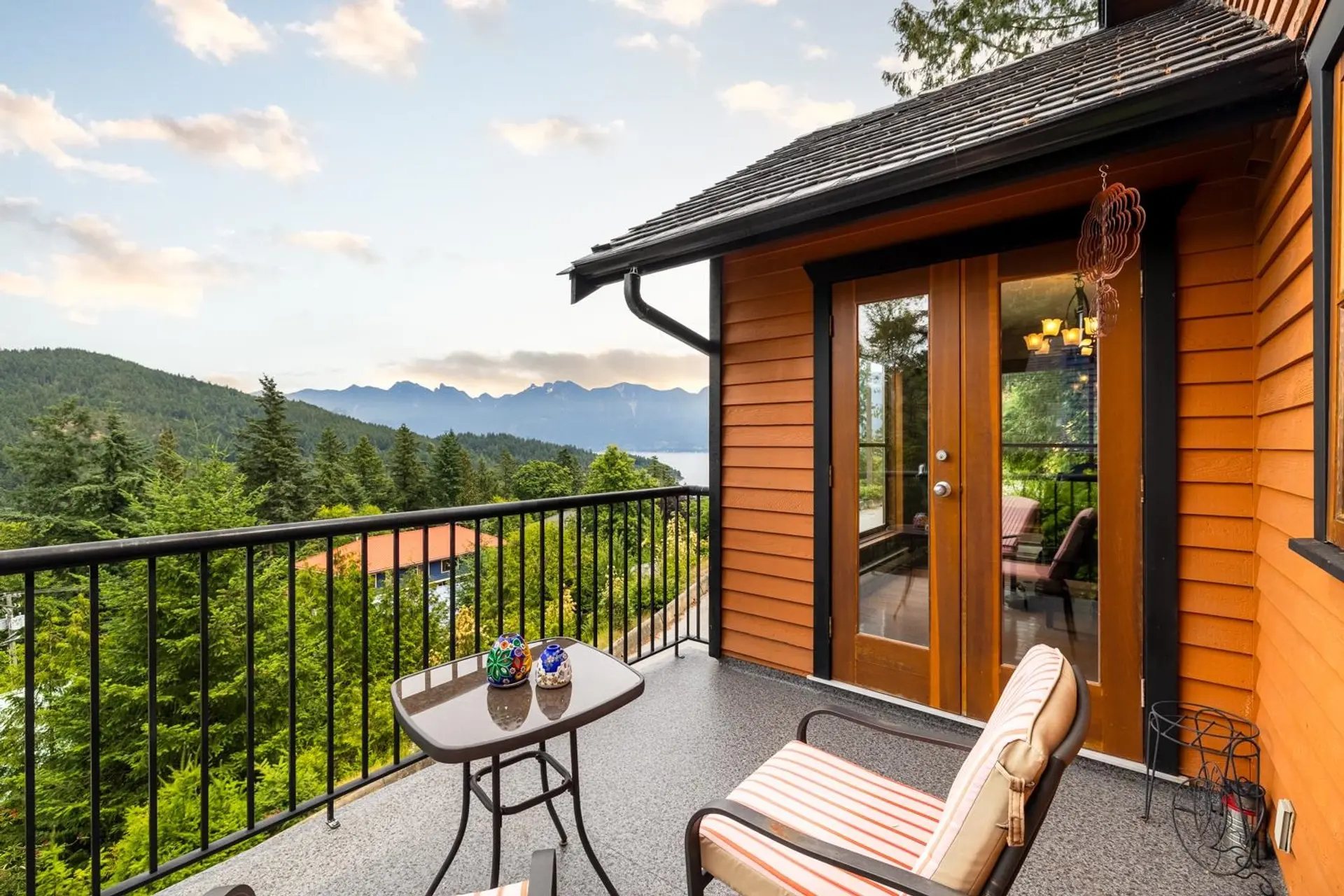Property at 571 Roocroft Lane, Bowen Island, BC