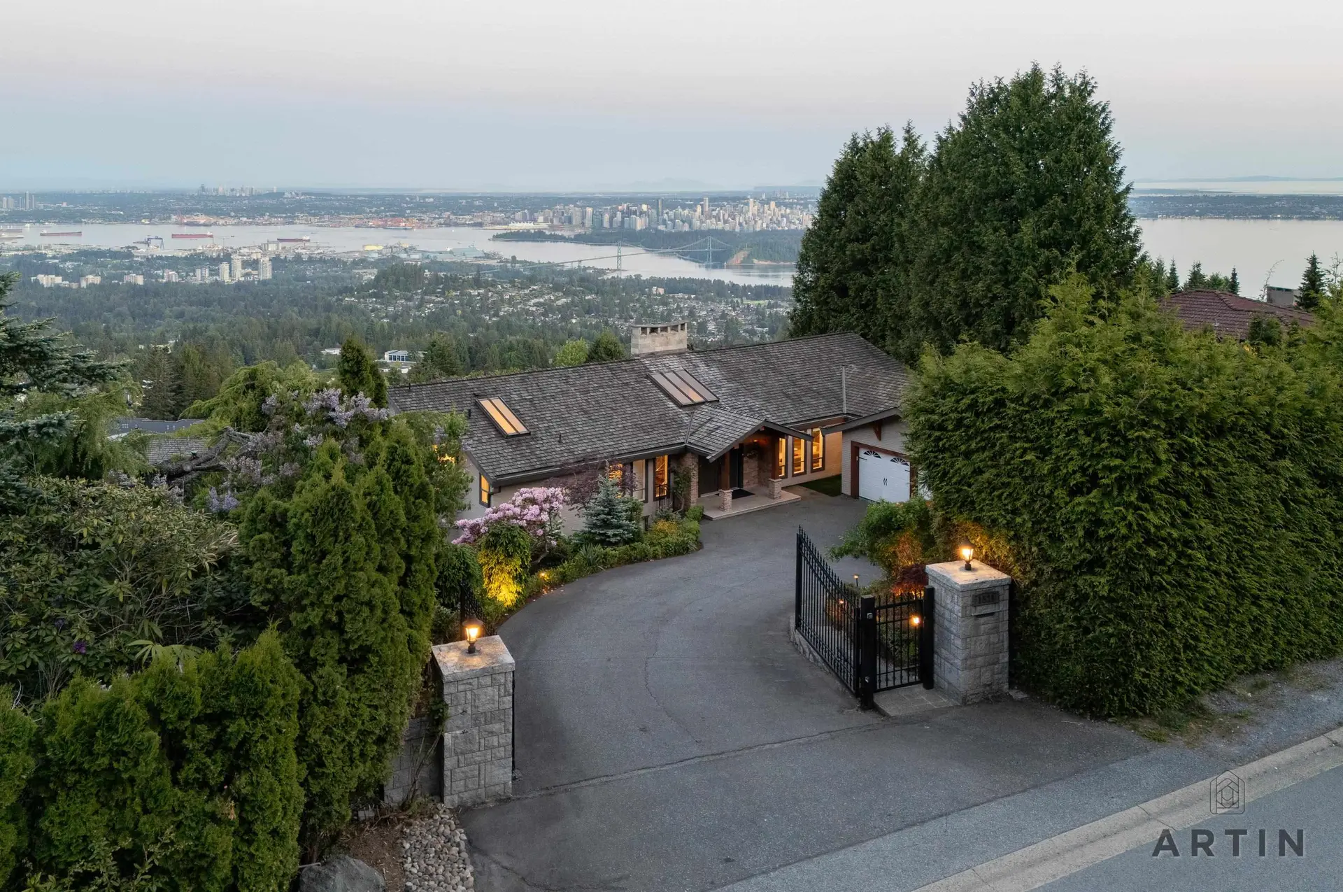 Property at 1521 Chartwell Drive, West Vancouver, BC