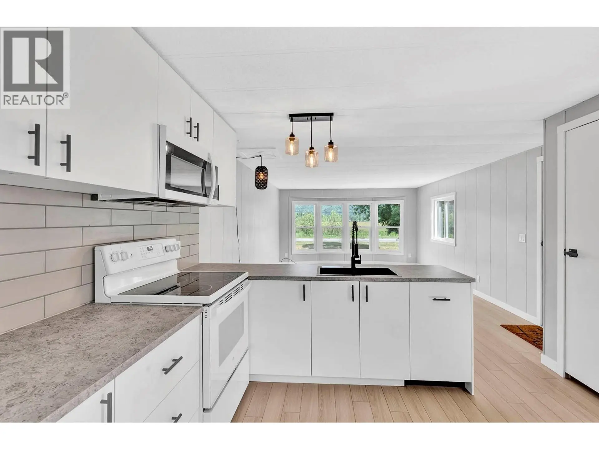 Property at #14 851 OLD NORTH THOMPSON Highway, Clearwater, BC