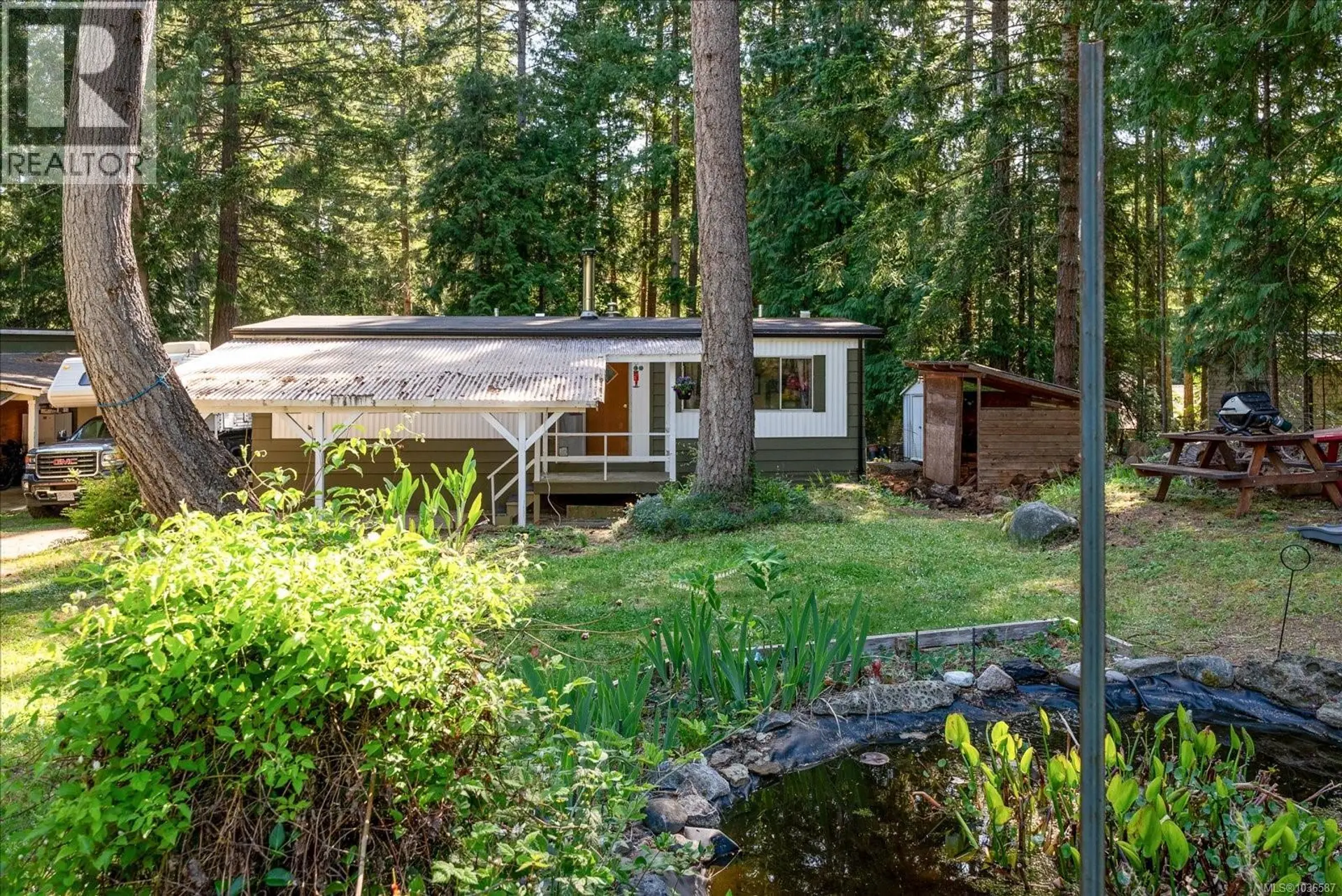 Property at 970 Carmen Cres, Gabriola Island, BC