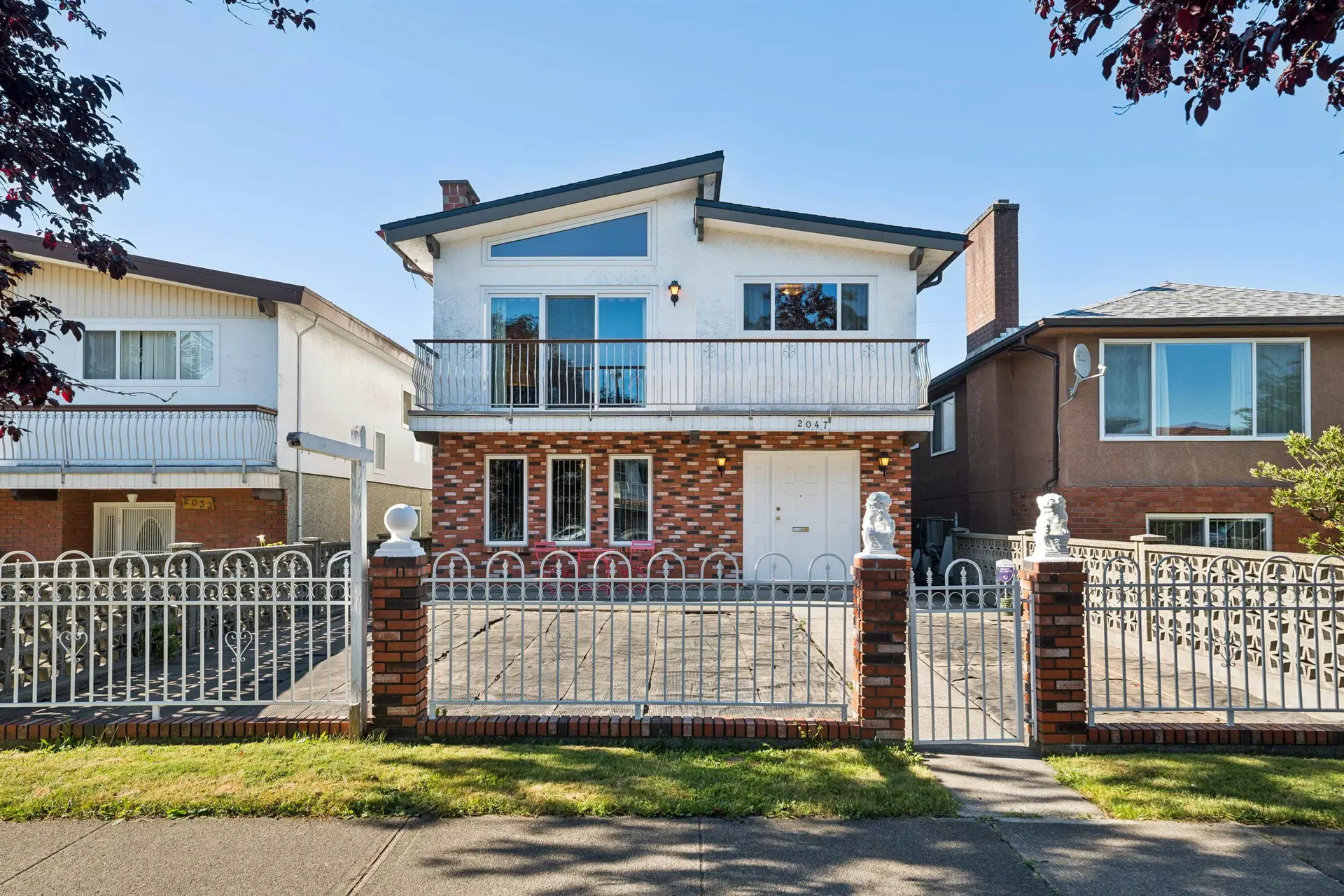 Property at 2047 E 52nd Avenue, Vancouver, BC