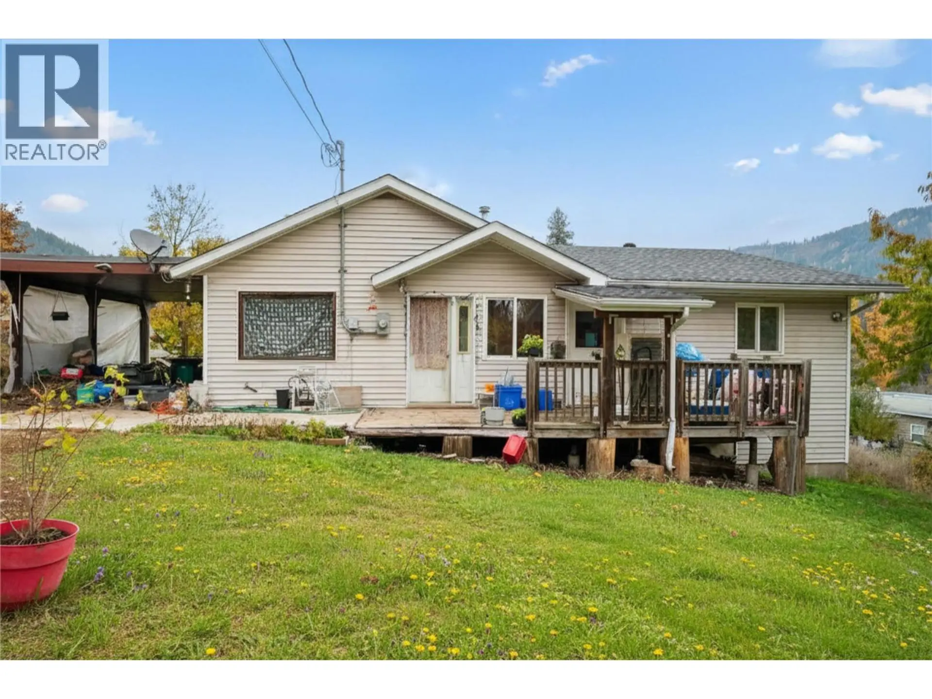 Property at 1976 Watson Lane, Fruitvale, BC