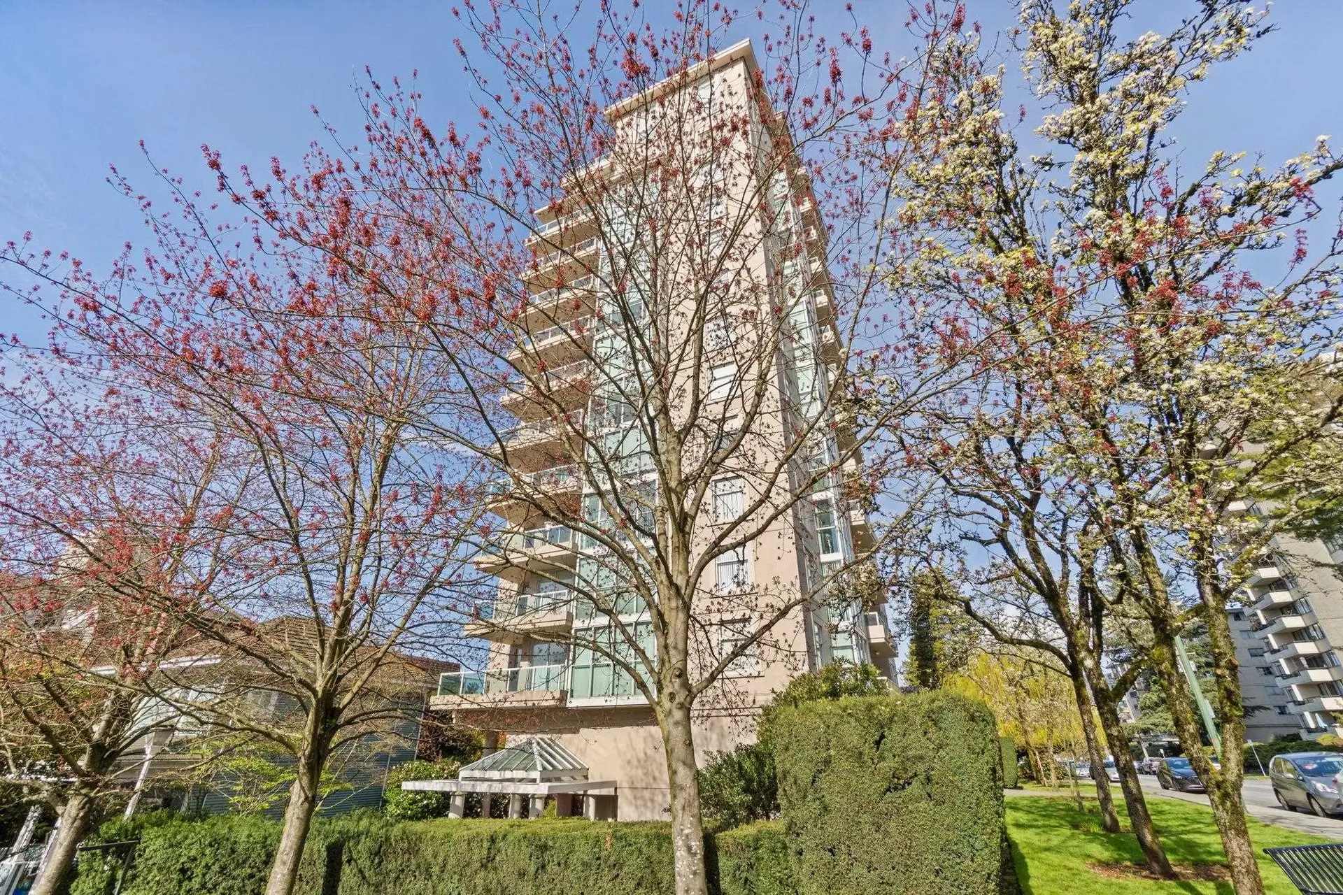 Property at #602 567 Lonsdale Avenue, North Vancouver, BC