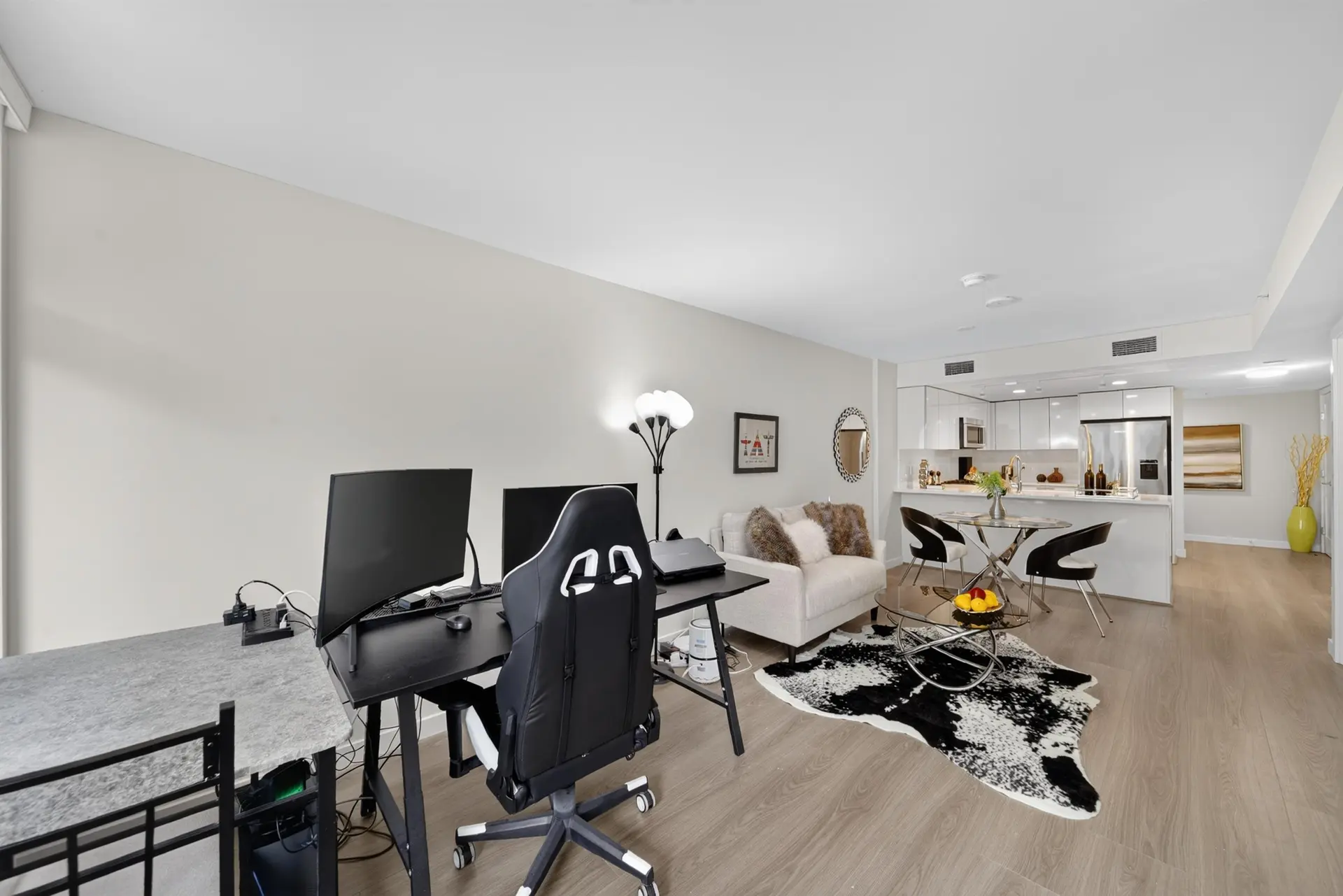 #507 8699 Hazelbridge Way - Image 3