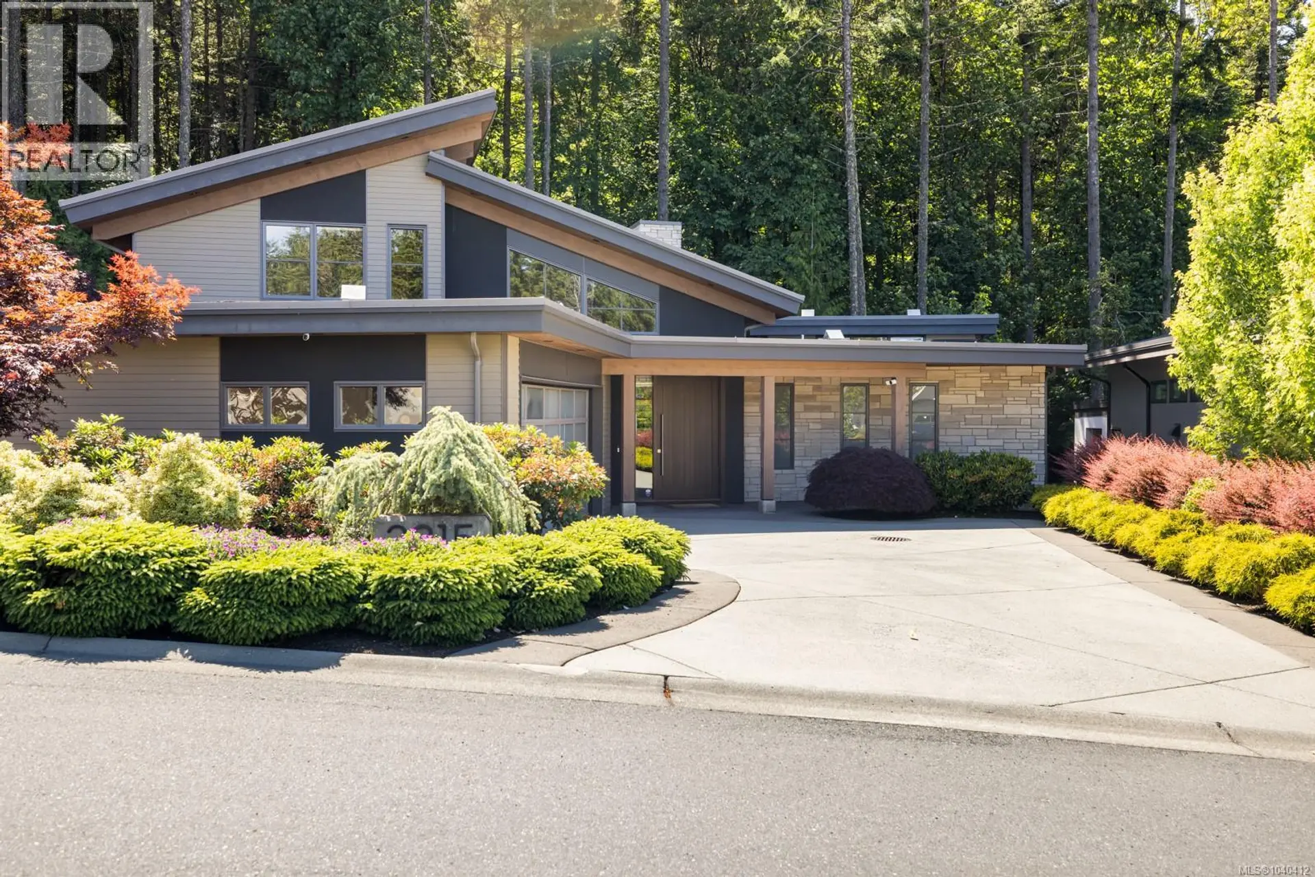 Property at 2215 Riviera Pl, Langford, BC