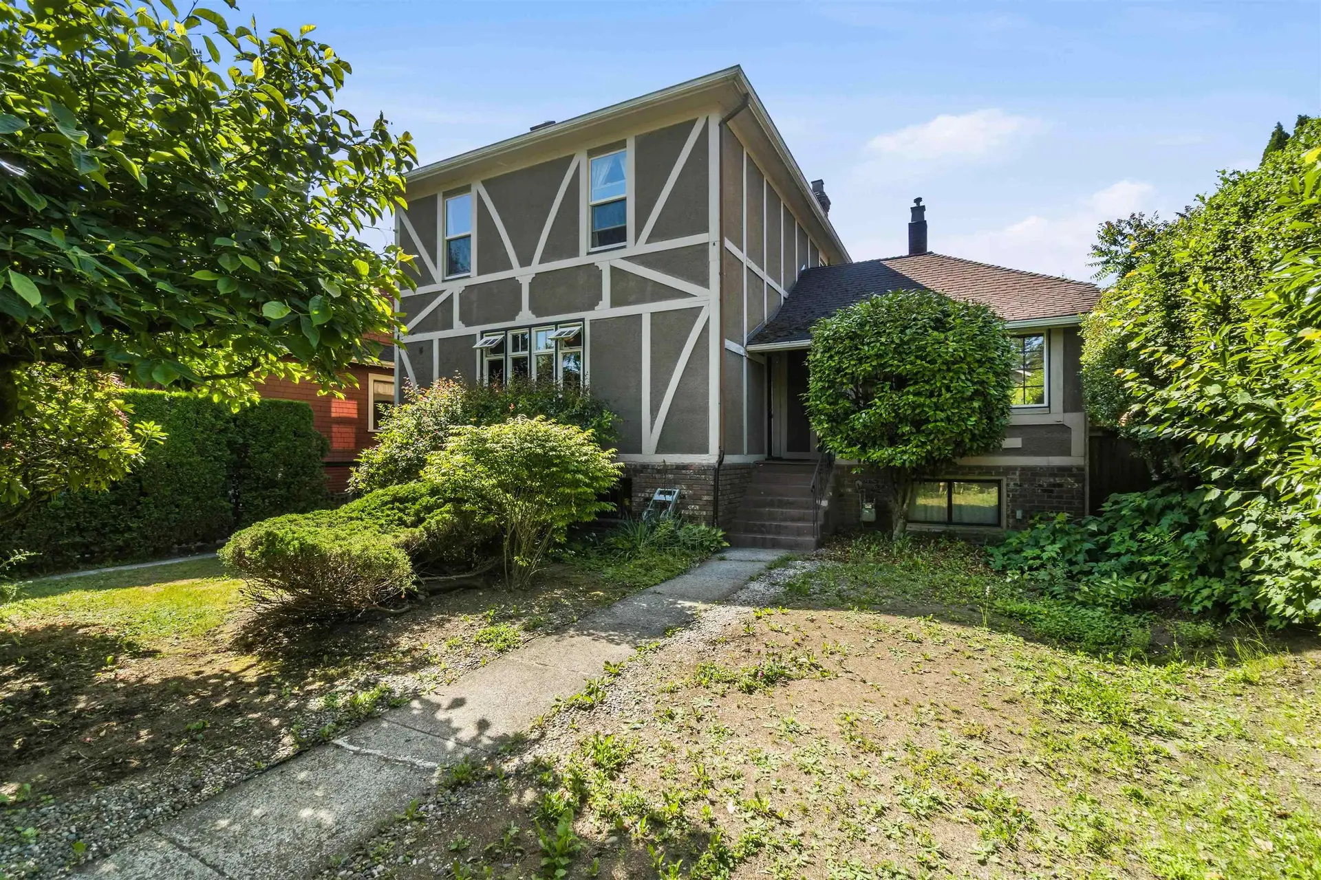 Property at 205 Fourth Avenue, New Westminster, BC