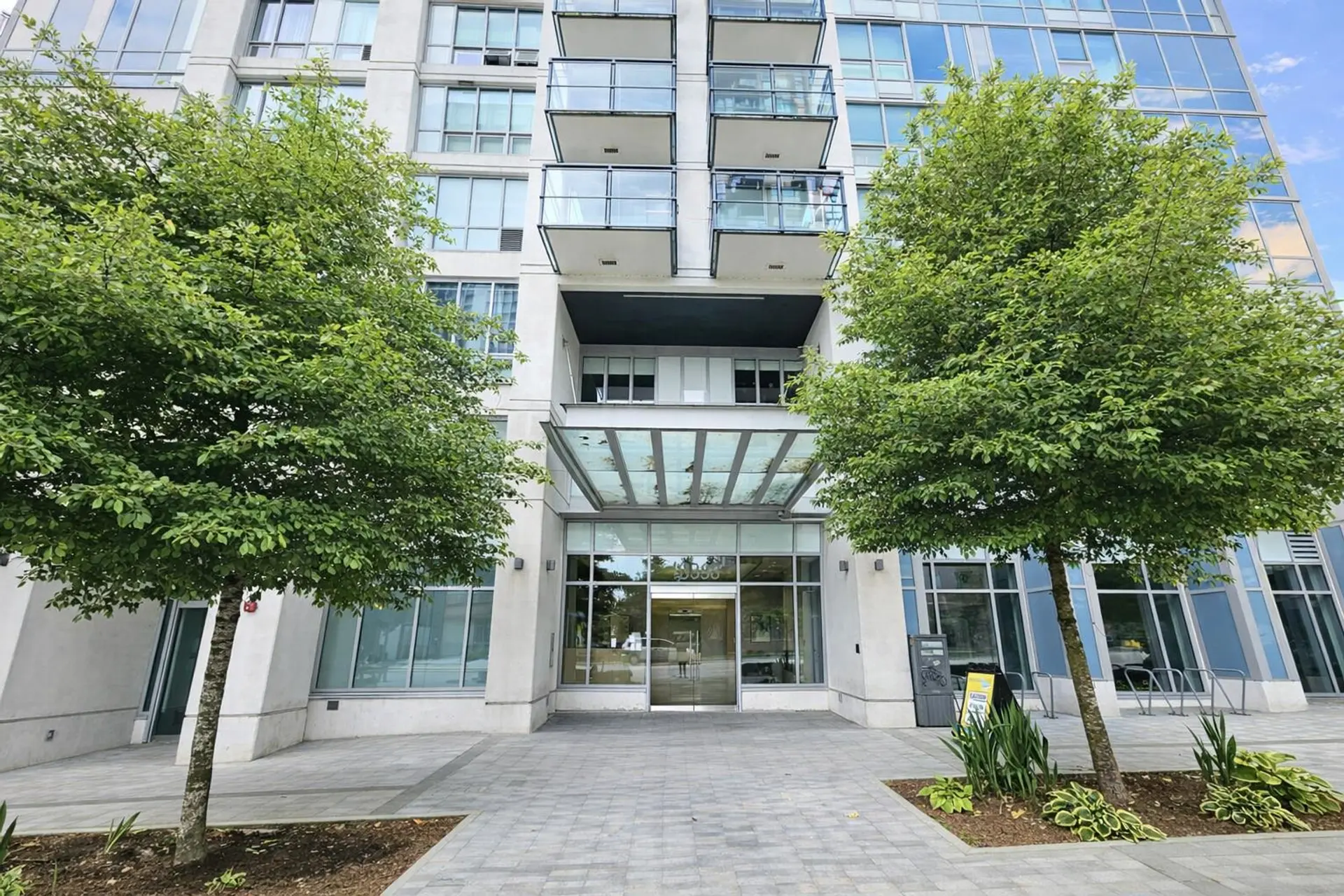#1902 13398 104 Avenue - Image 2