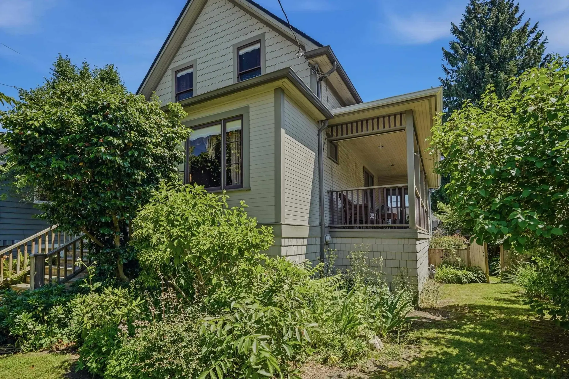 Property at 1010 London Street, New Westminster, BC