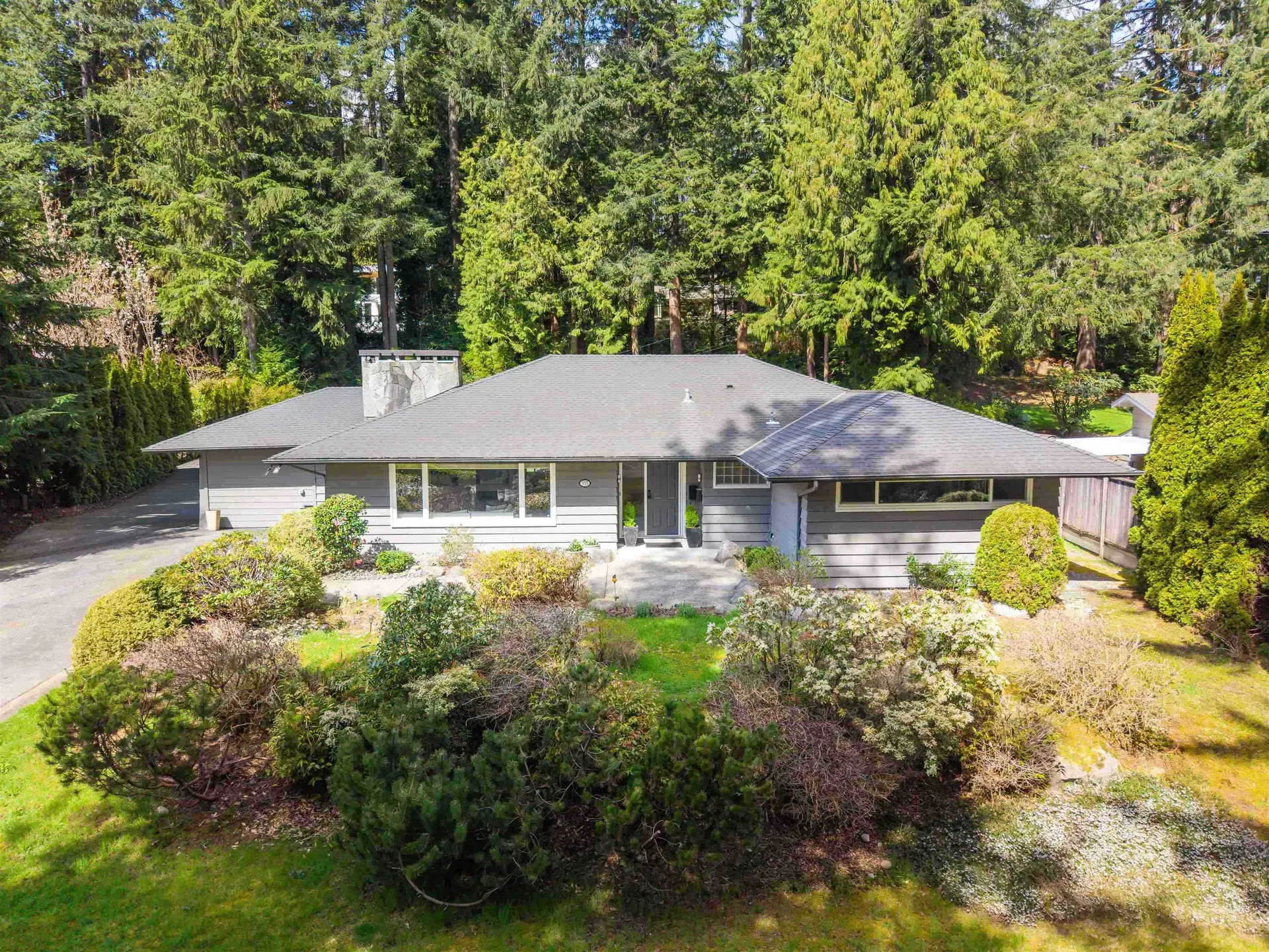 Property at 355 Rabbit Lane, West Vancouver, BC