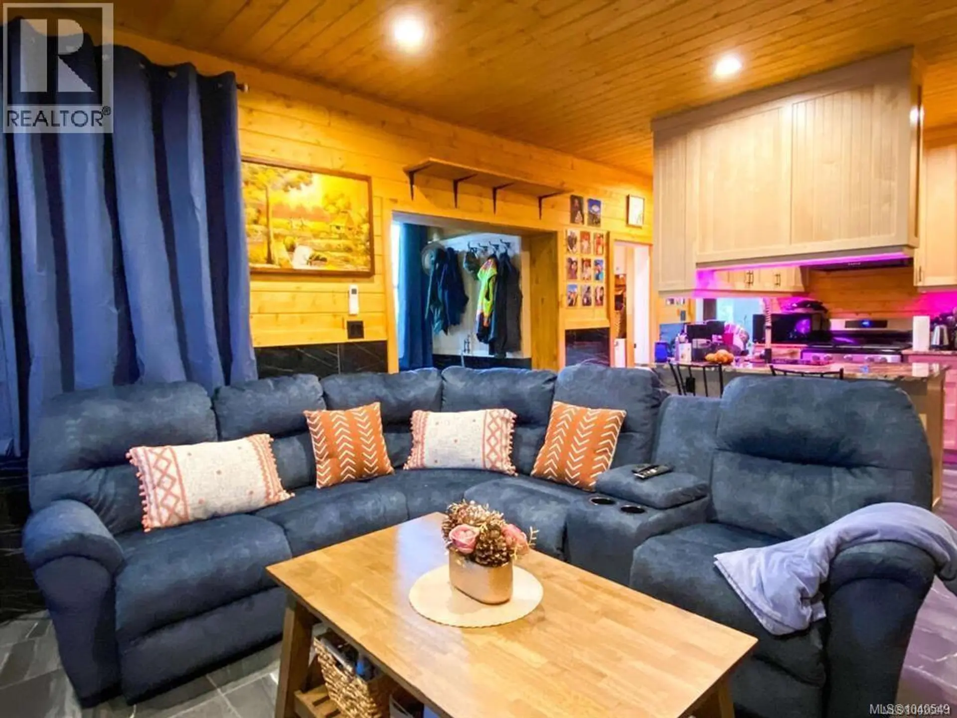 1591 Cowichan Bay Rd - Image 3