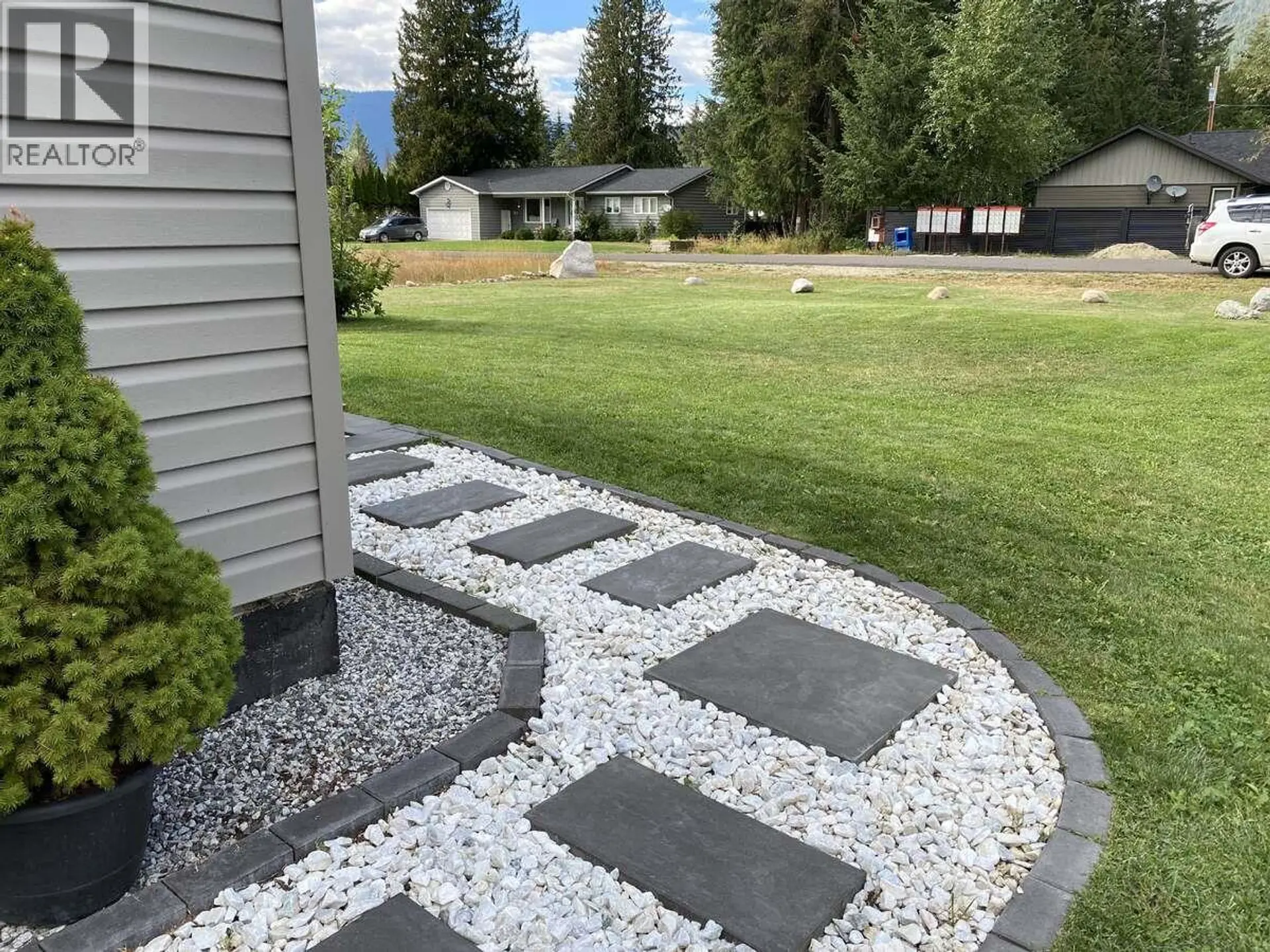 2704 JACKS Crescent - Image 5