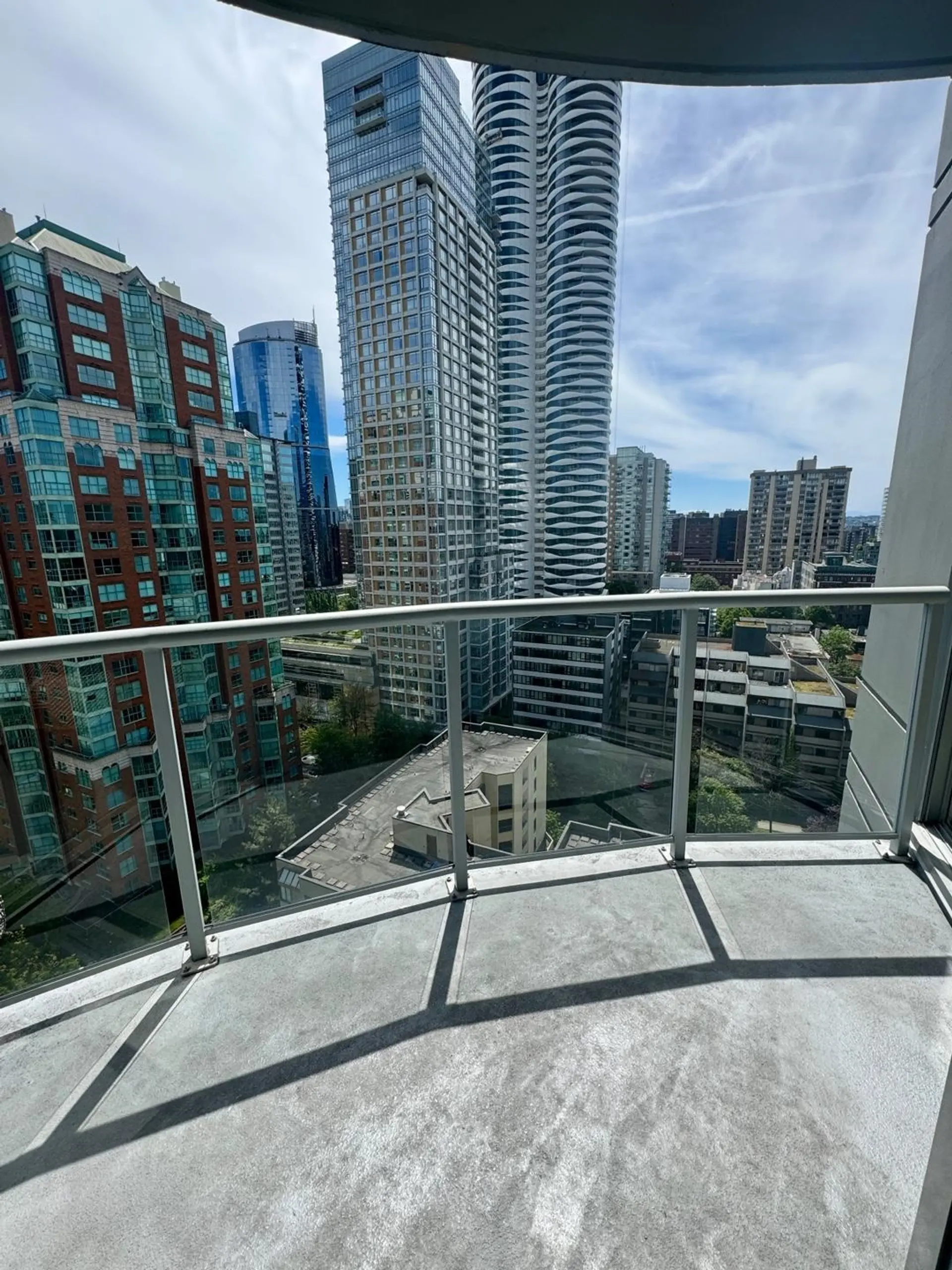 #1606 1050 Smithe Street - Image 6