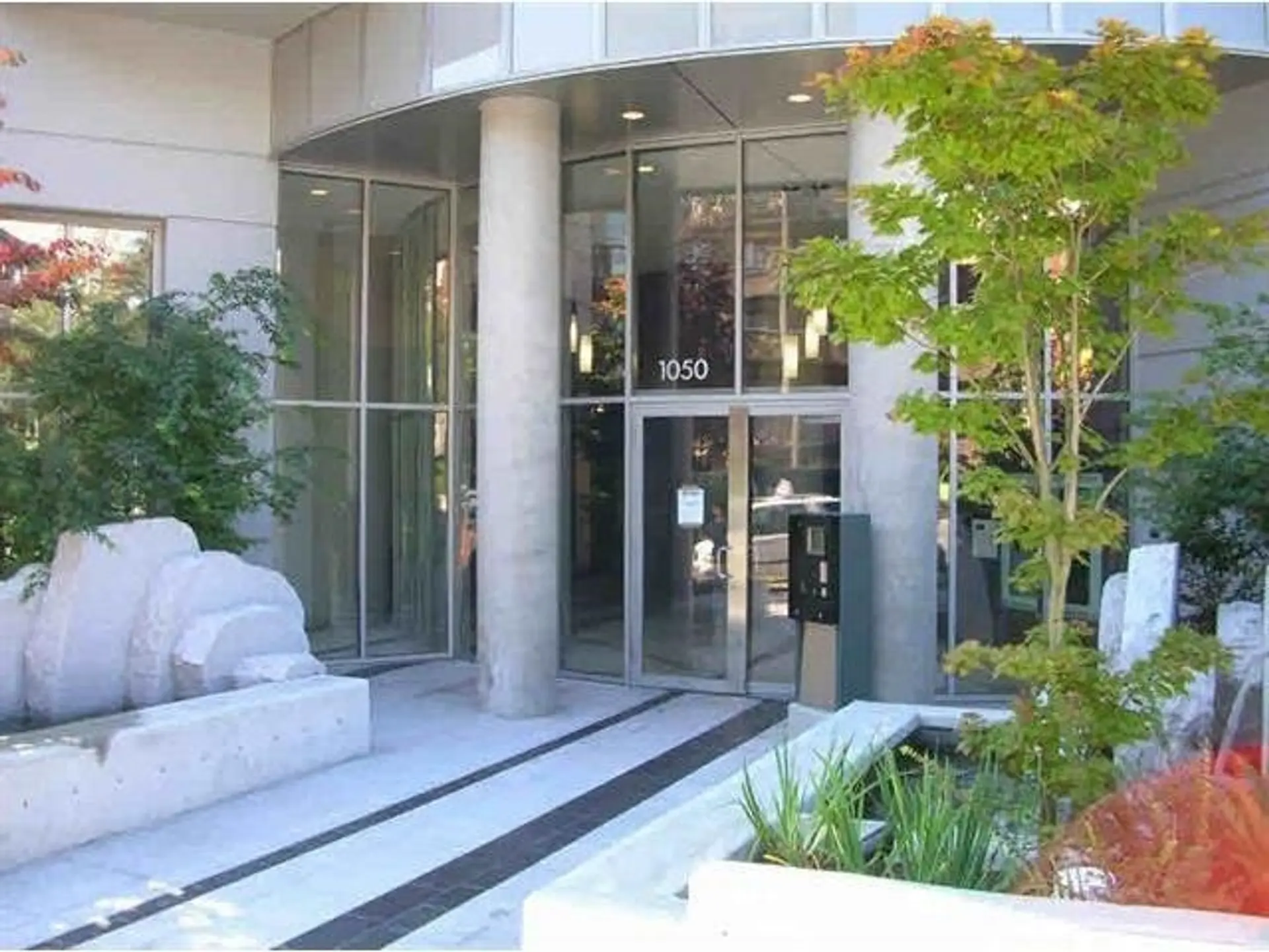#1606 1050 Smithe Street - Image 11