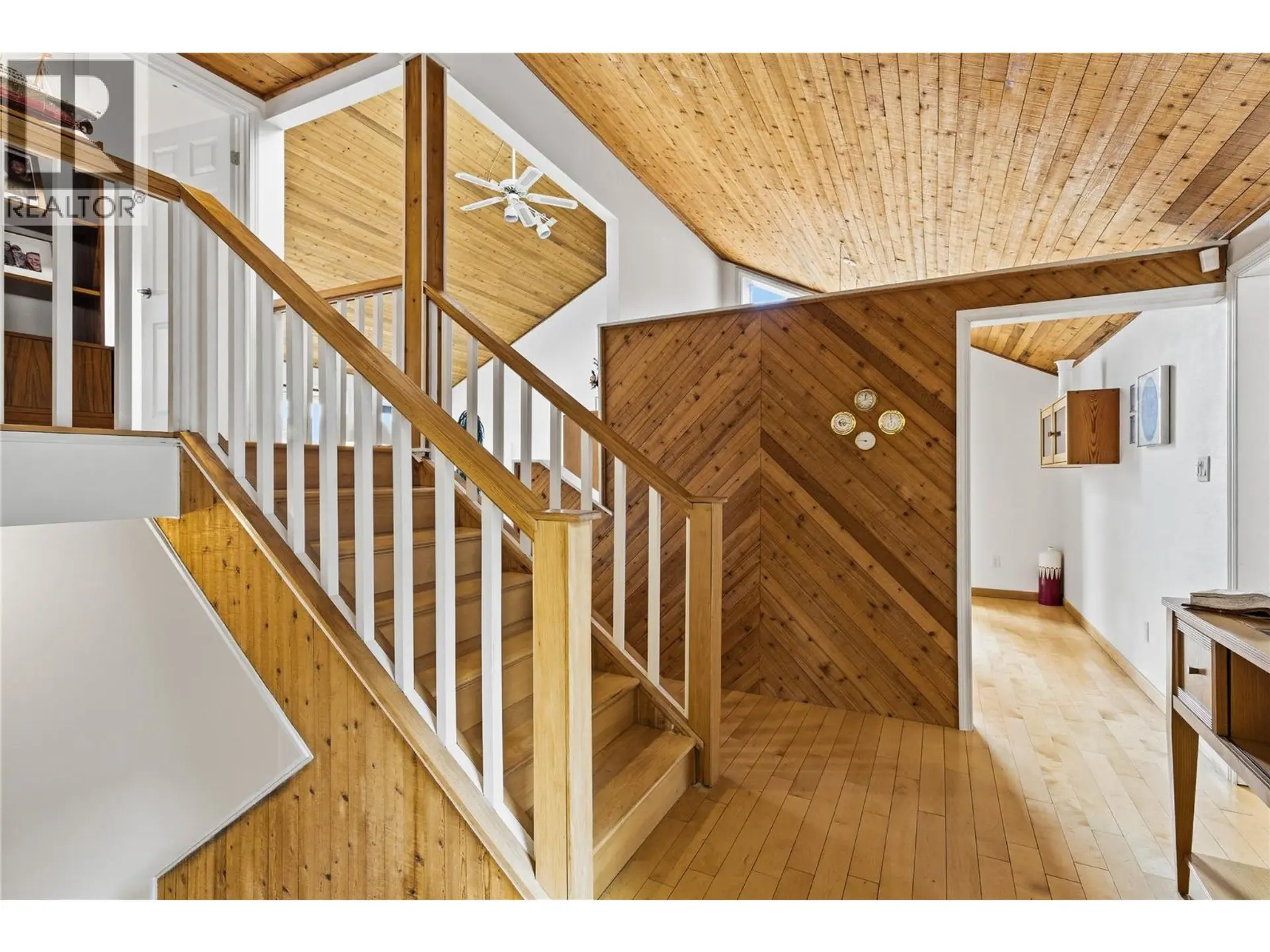 Property at 324 Clifton Road N, Kelowna, BC