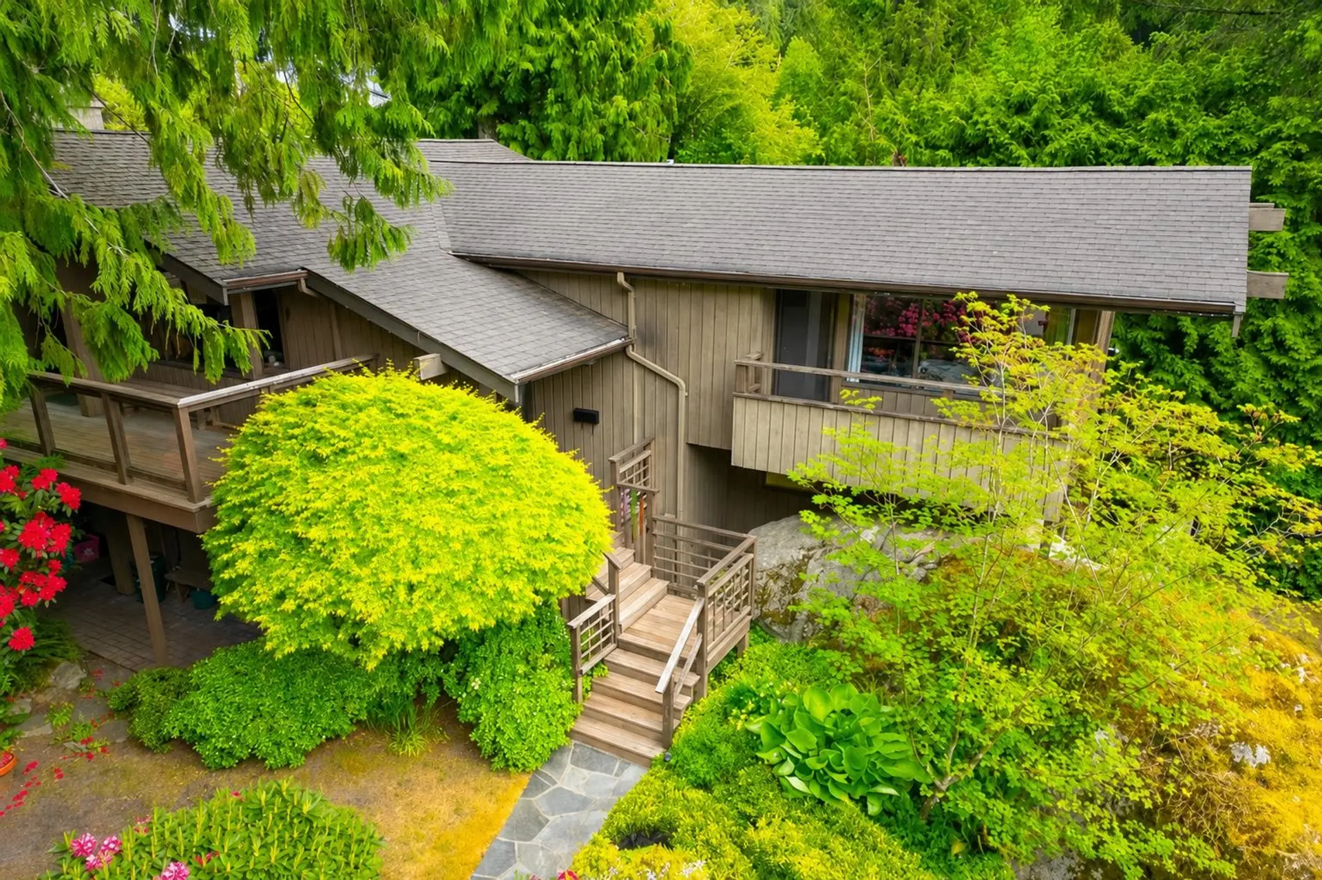 Property at 5335 Marine Drive, West Vancouver, BC