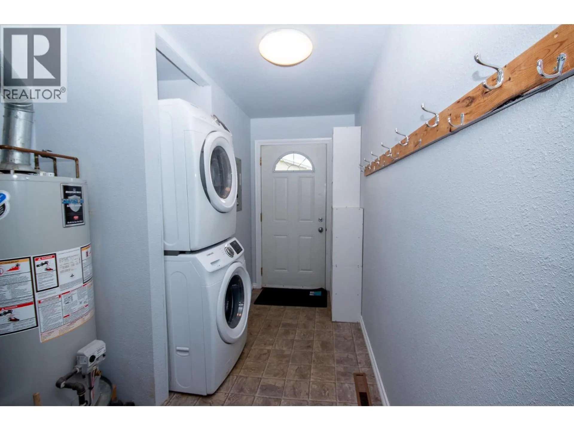 1140 96A Avenue - Image 10