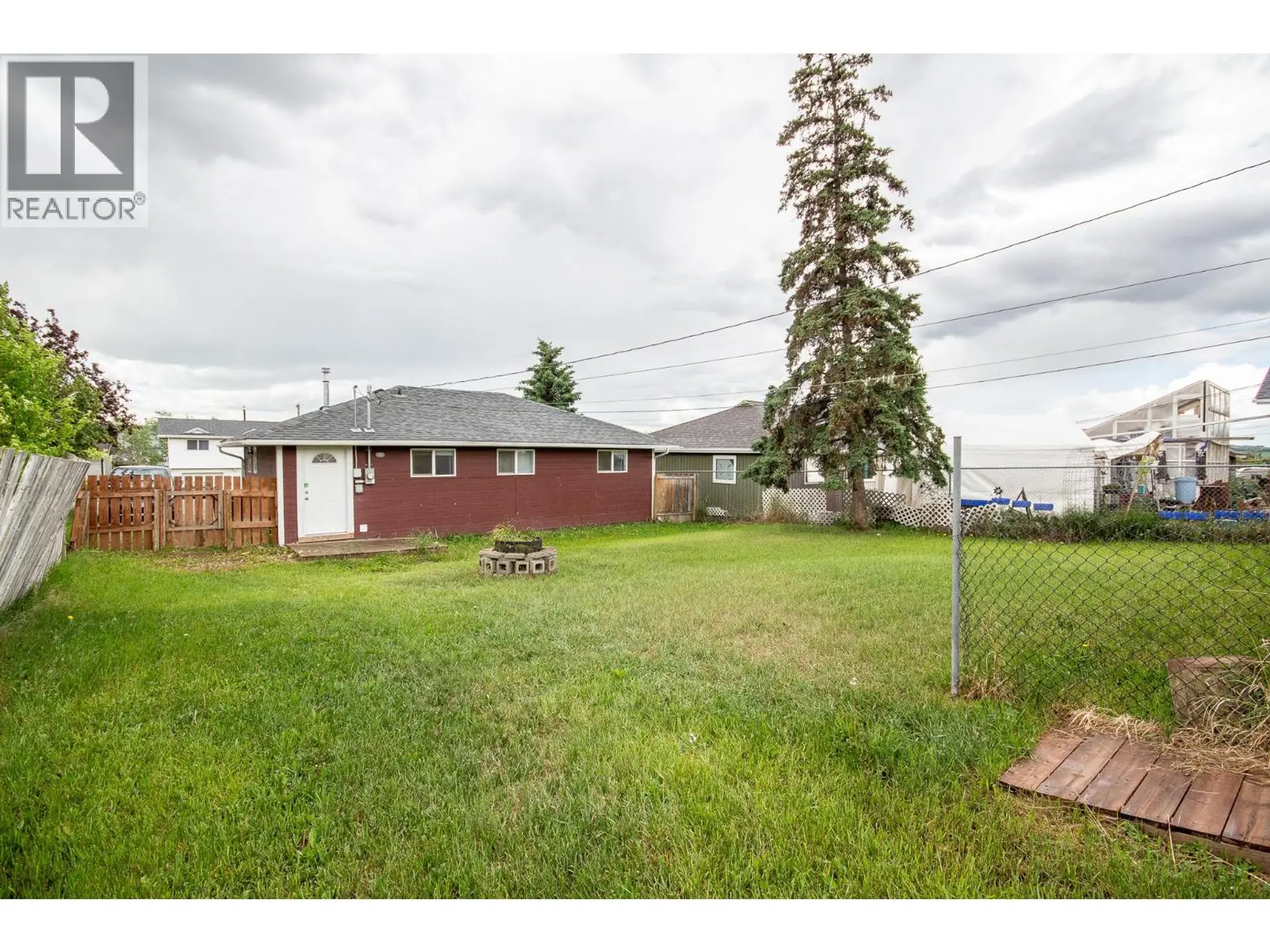 1140 96A Avenue - Image 12