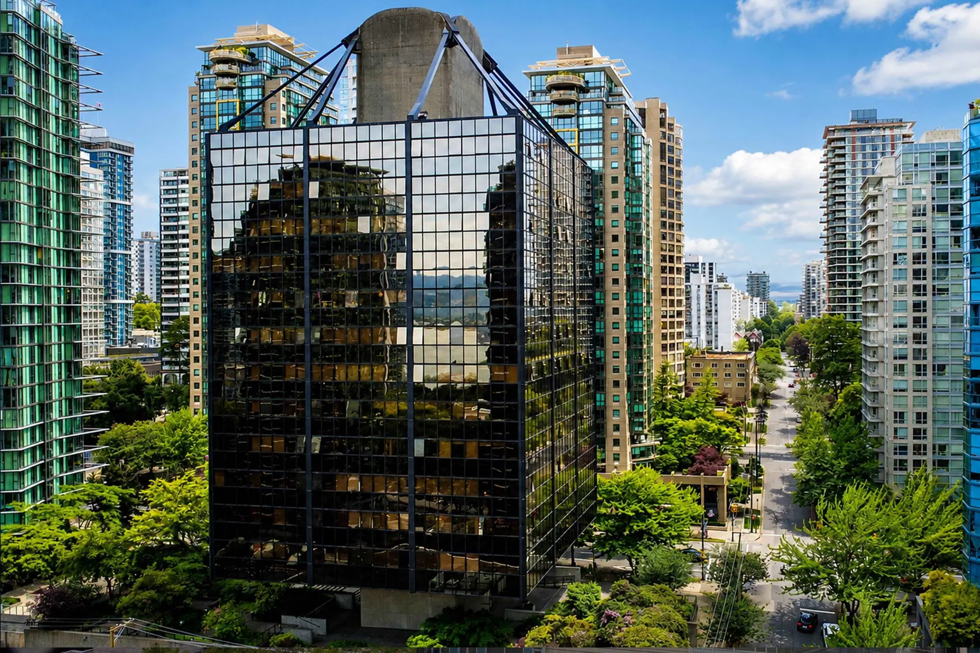 Property at #915 1333 W Georgia Street, Vancouver, BC