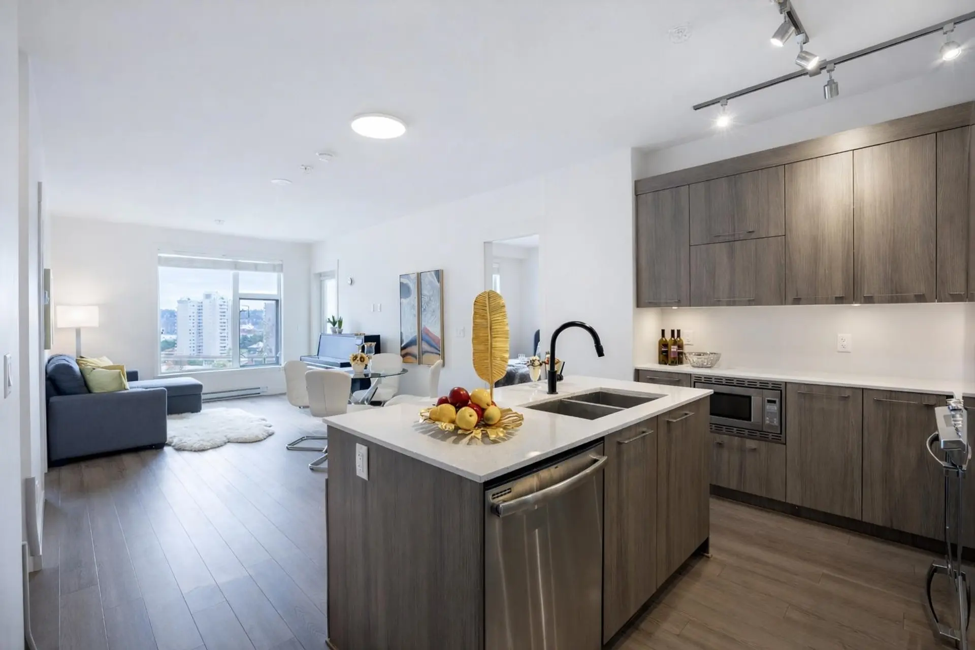 Property at #405 1012 Auckland Street, New Westminster, BC