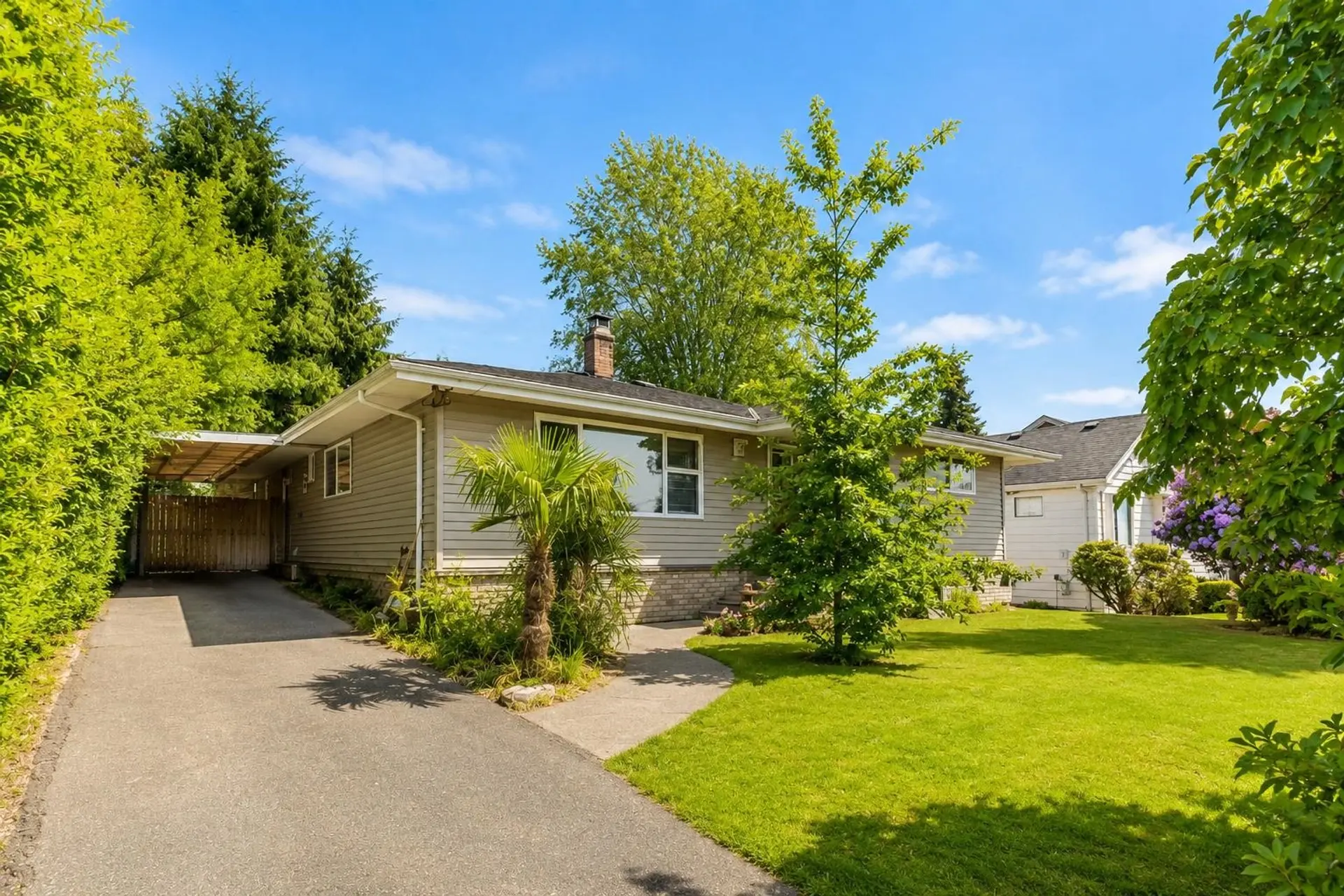 Property at 923 Quadling Avenue, Coquitlam, BC