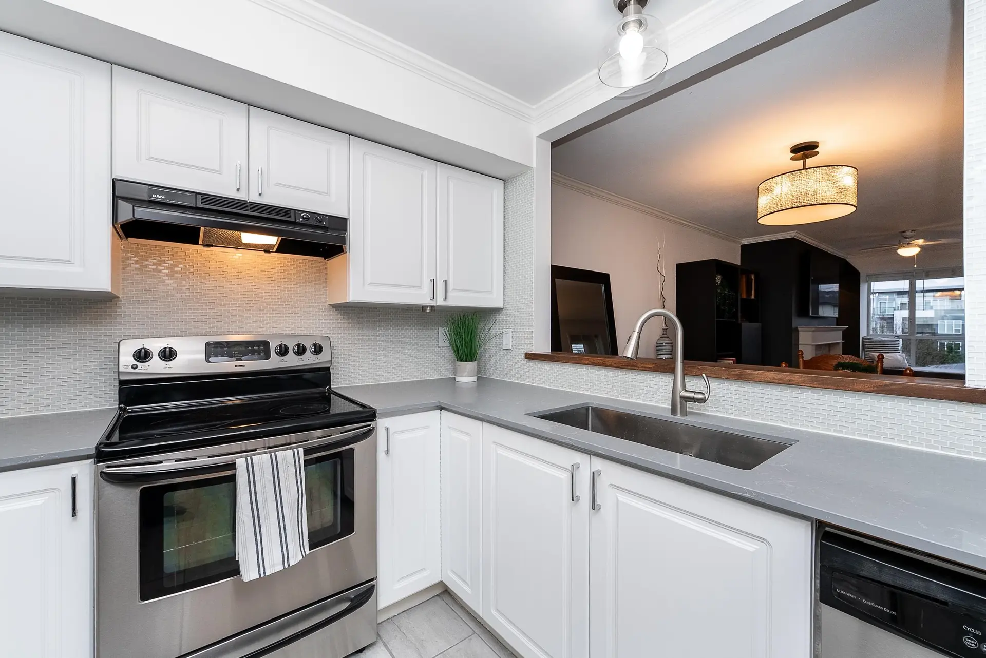 Property at #305 2340 Hawthorne Avenue, Port Coquitlam, BC