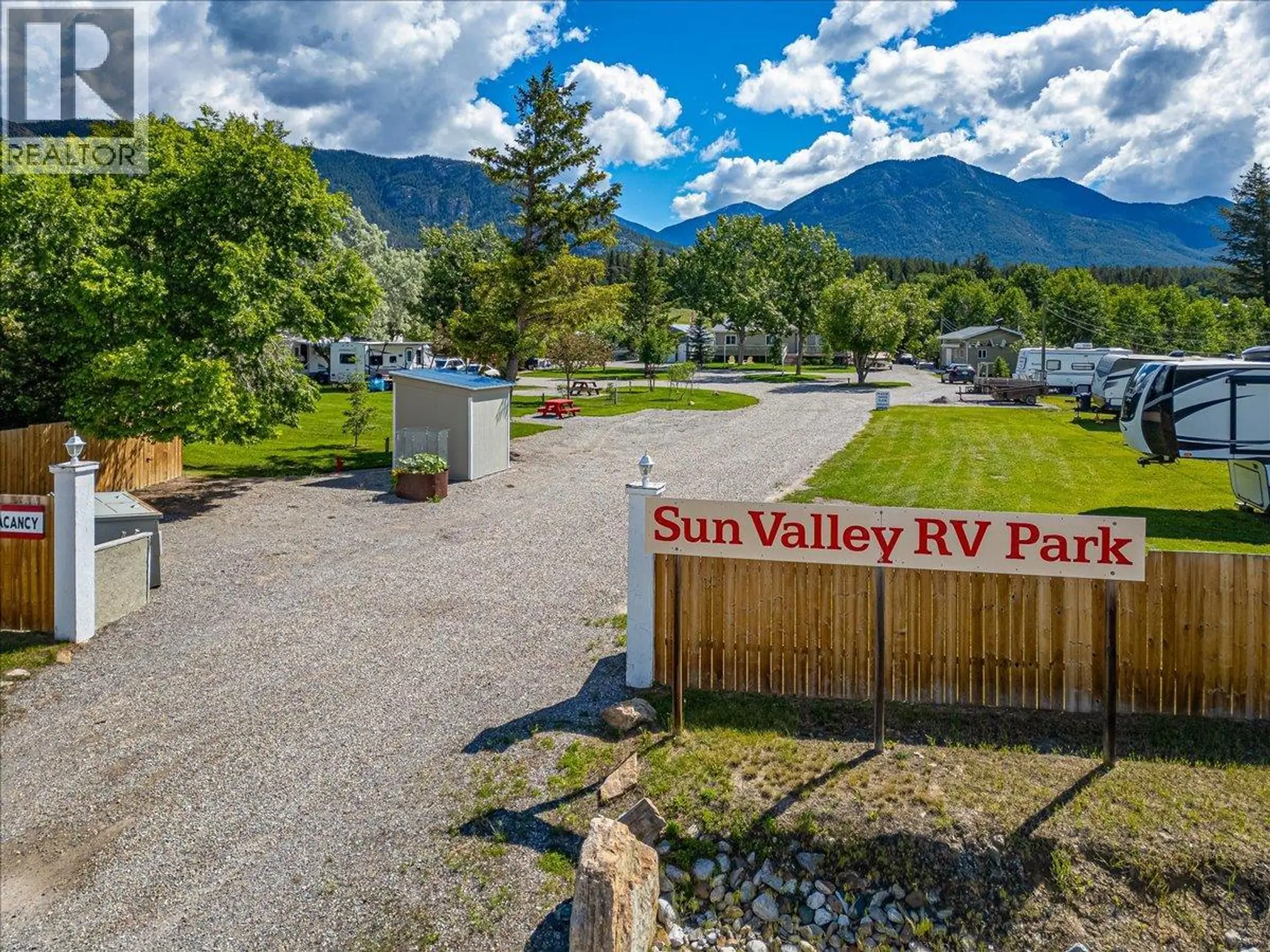 Property at 1474 93 95 Highway, Windermere, BC