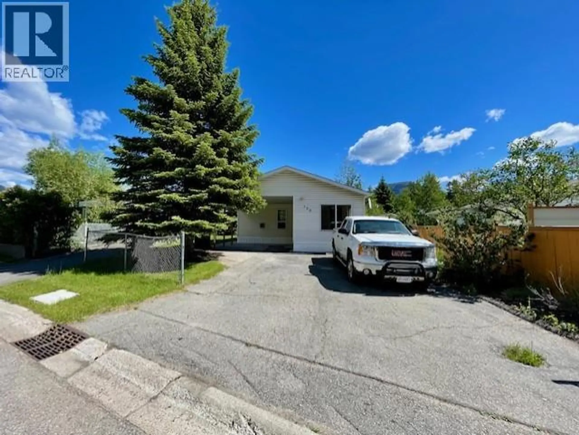 Property at 388 RED CEDAR Crescent, Sparwood, BC