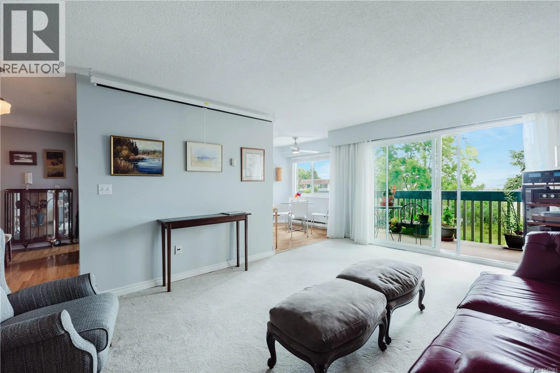 Property at #404 1012 Collinson St, Victoria, BC