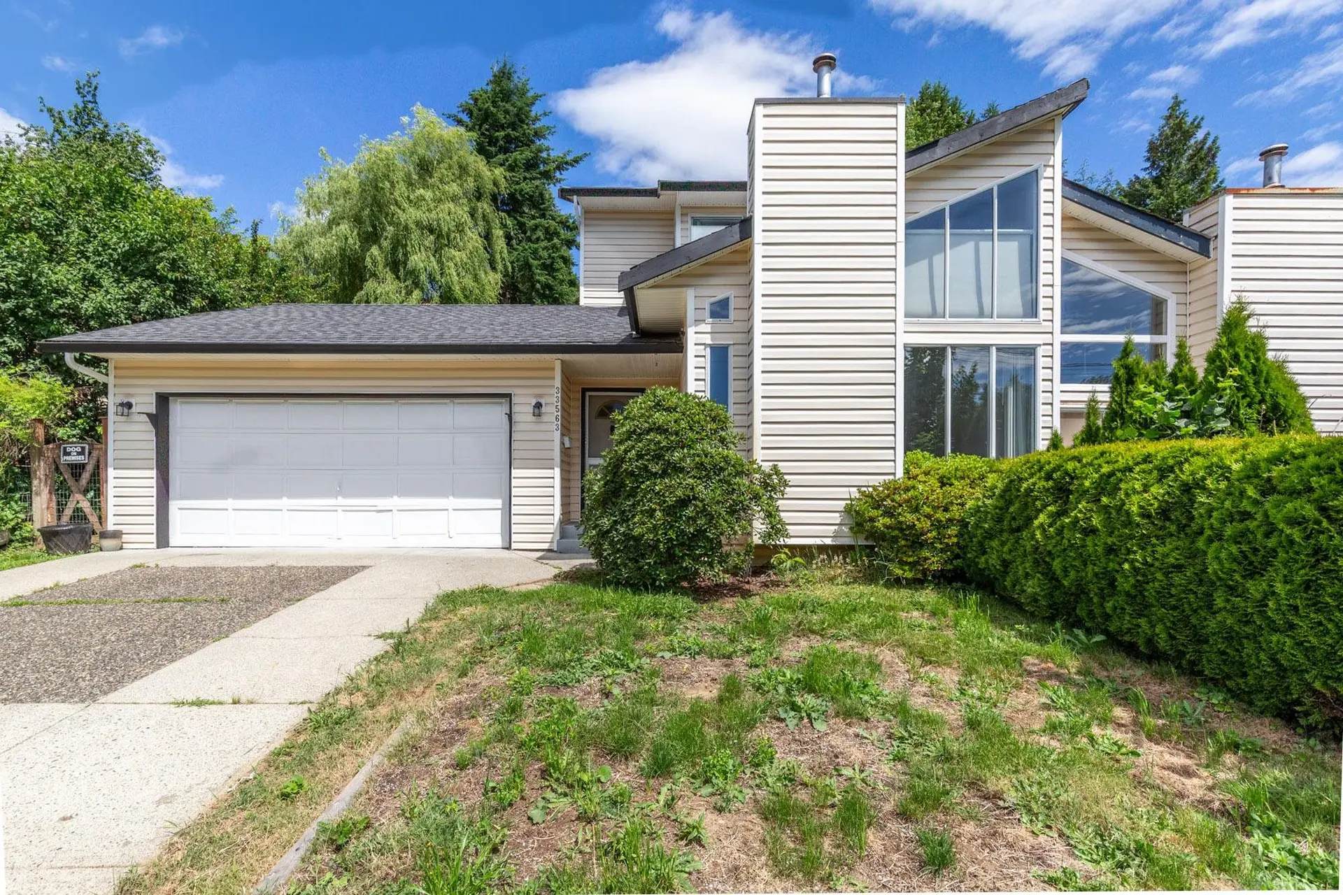 Property at 33563A 2nd Avenue, Mission, BC