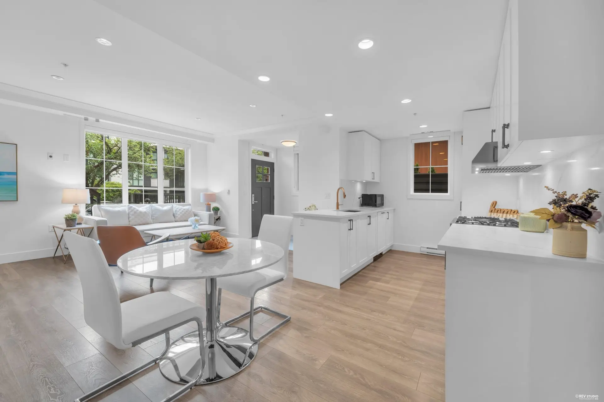 Property at 469 W 63rd Avenue, Vancouver, BC