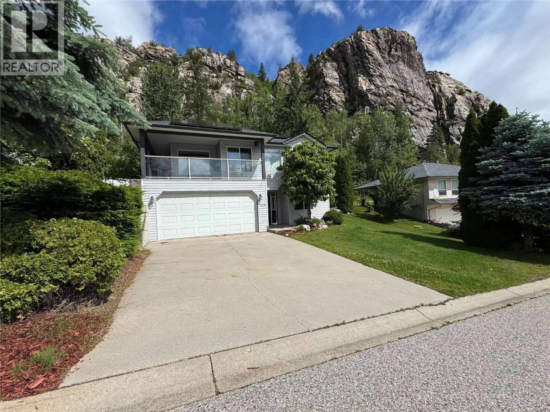 Property at 1479 37th Street, Castlegar, BC