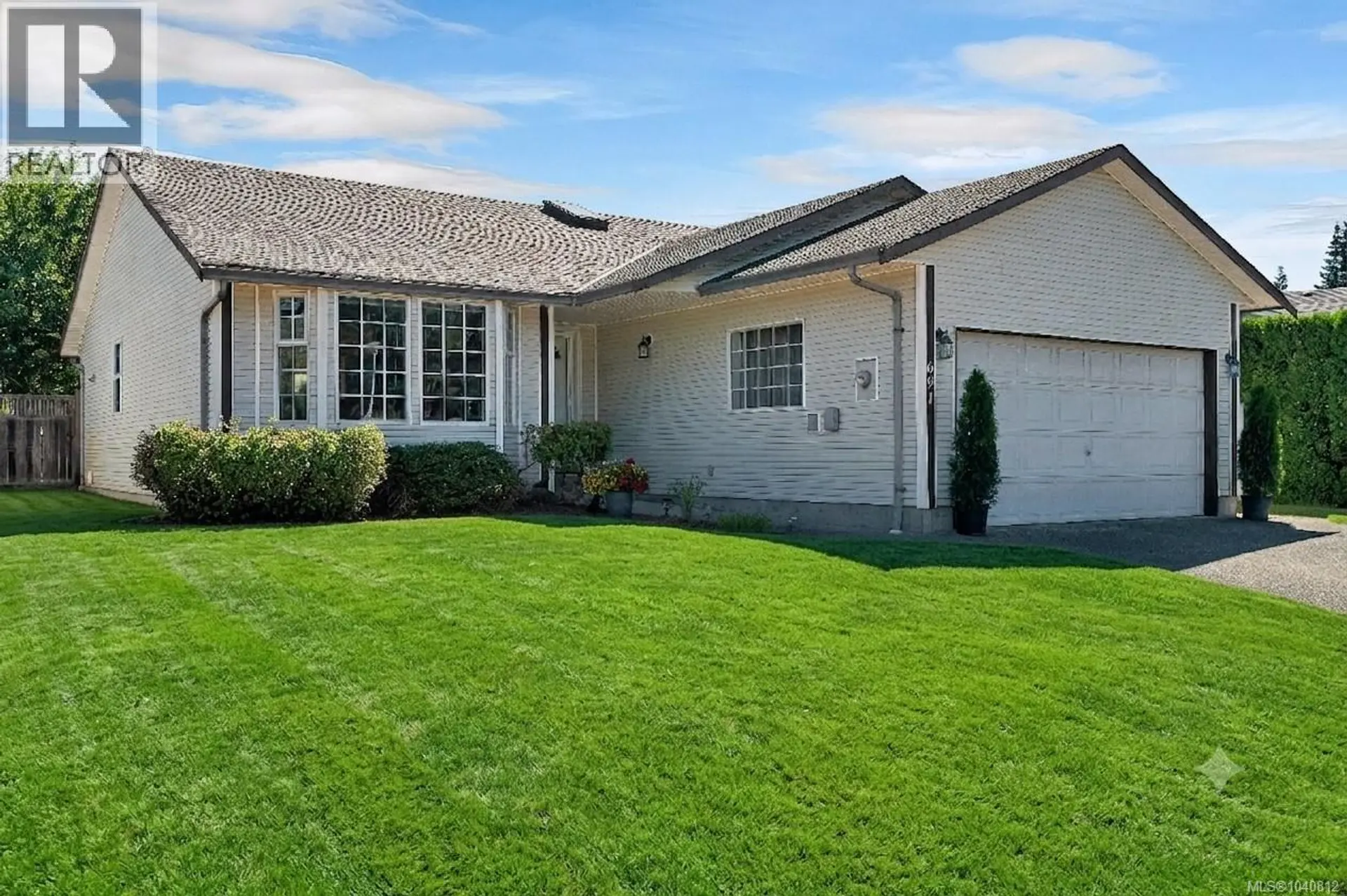 Property at 691 Beaver Lodge Rd, Campbell River, BC