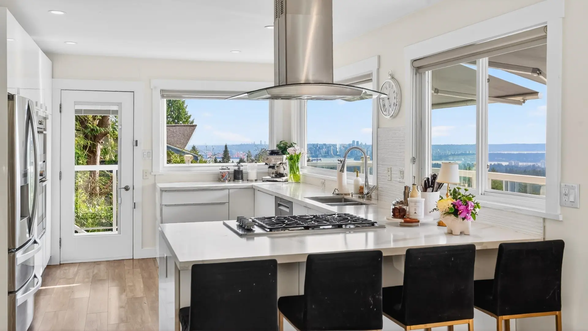 Property at 668 Alpine Court, North Vancouver, BC