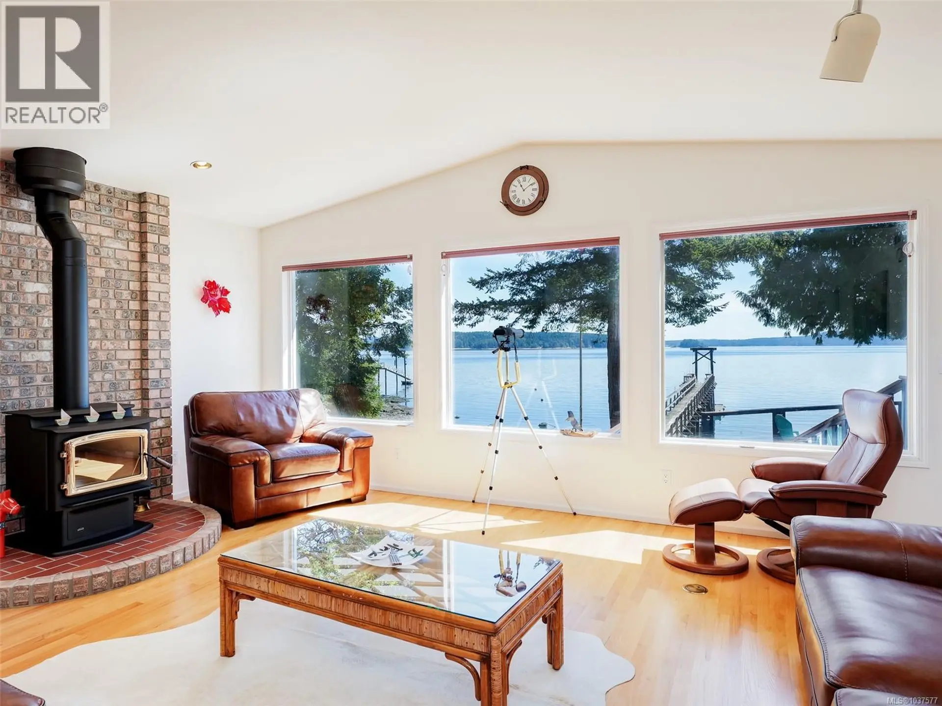 Property at 85 McKenzie Cres, Piers Island, BC