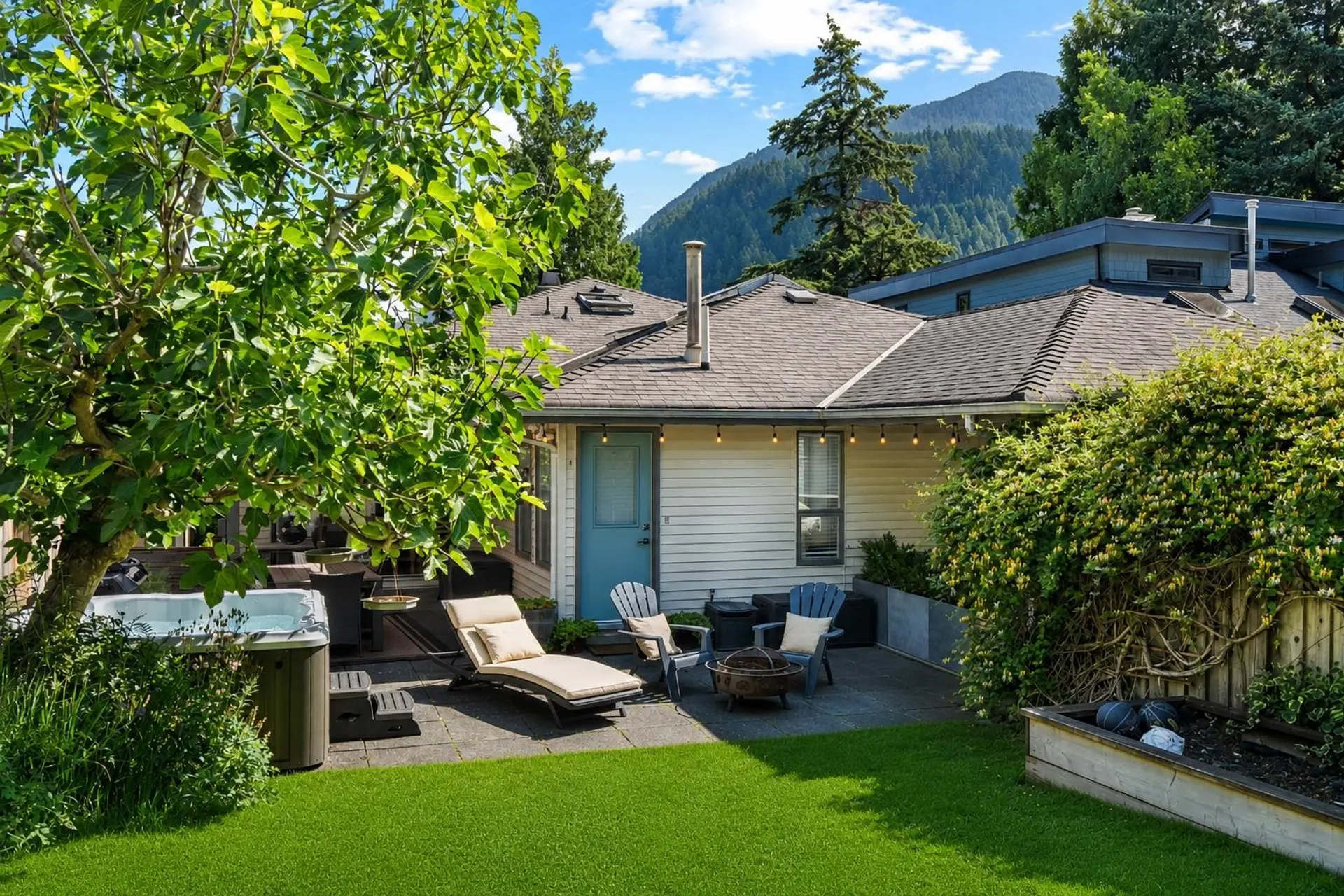 Property at 6422 Douglas Street, West Vancouver, BC