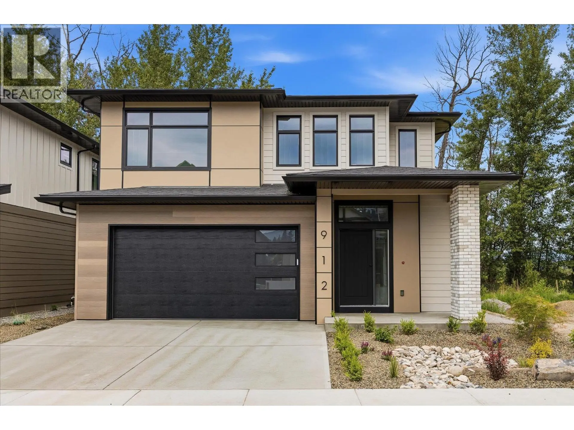 Property at 912 Bull Crescent, Kelowna, BC