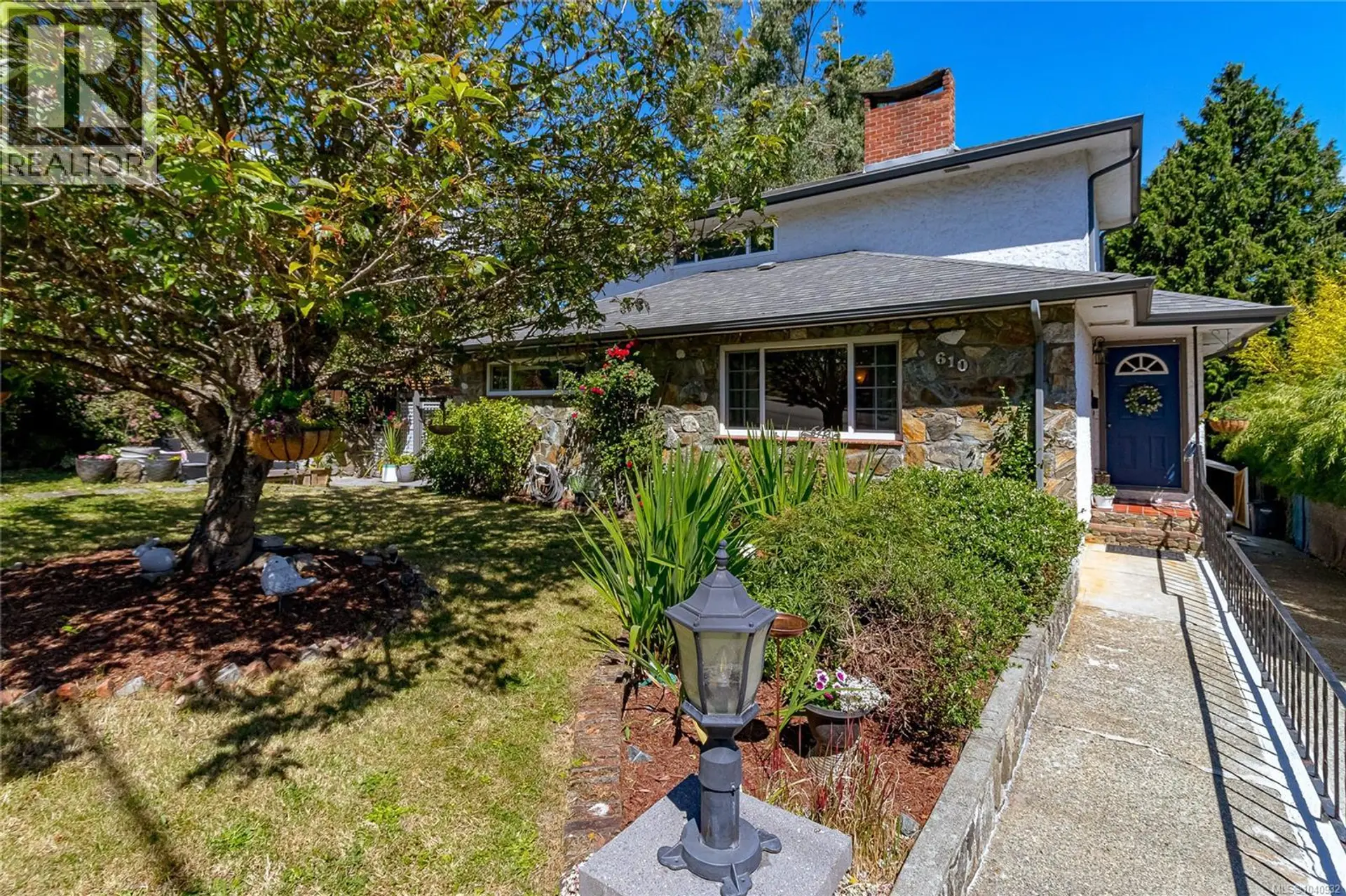 Property at 610 Kent Rd, Saanich, BC