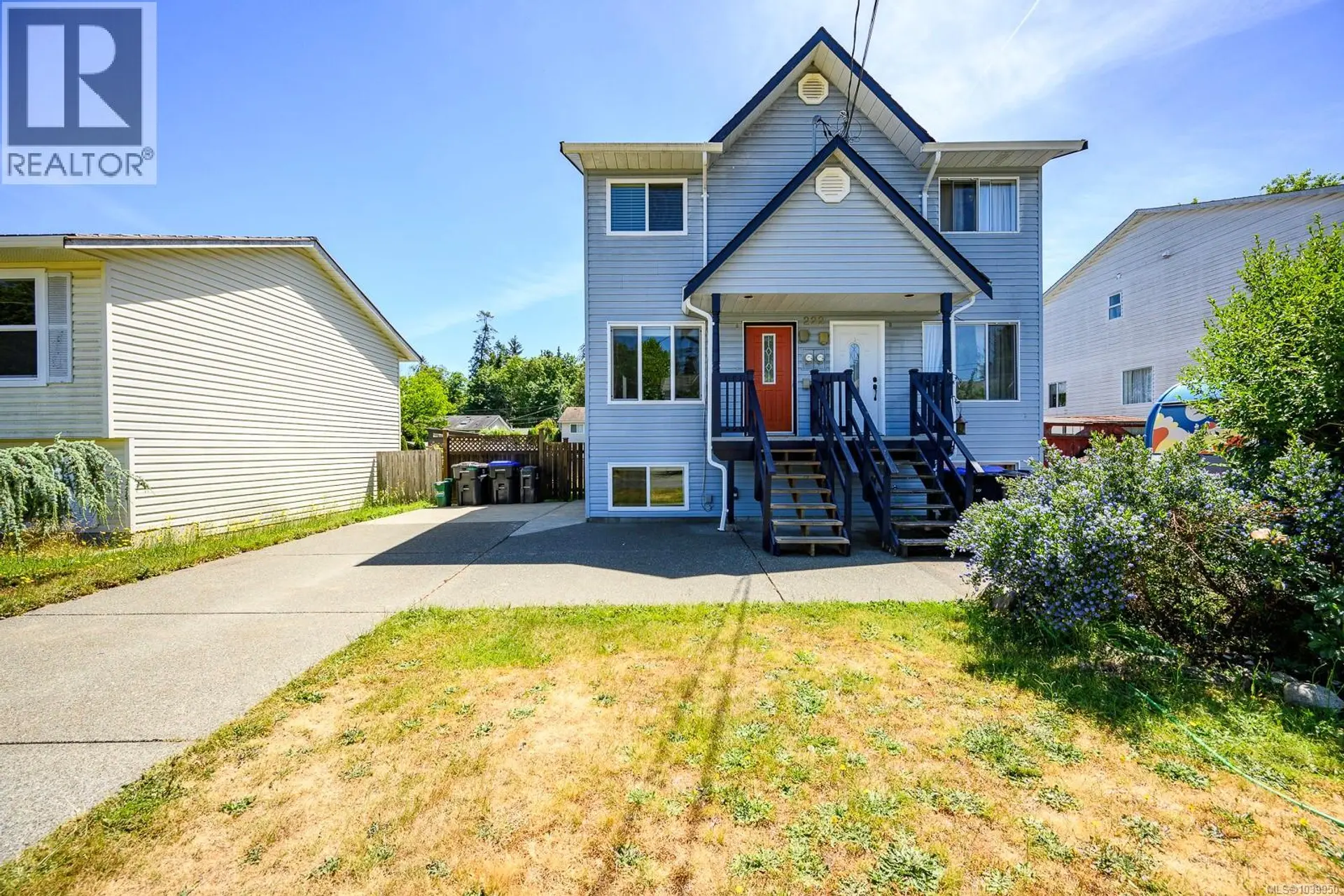 Property at #A 222 Mitchell Pl, Courtenay, BC