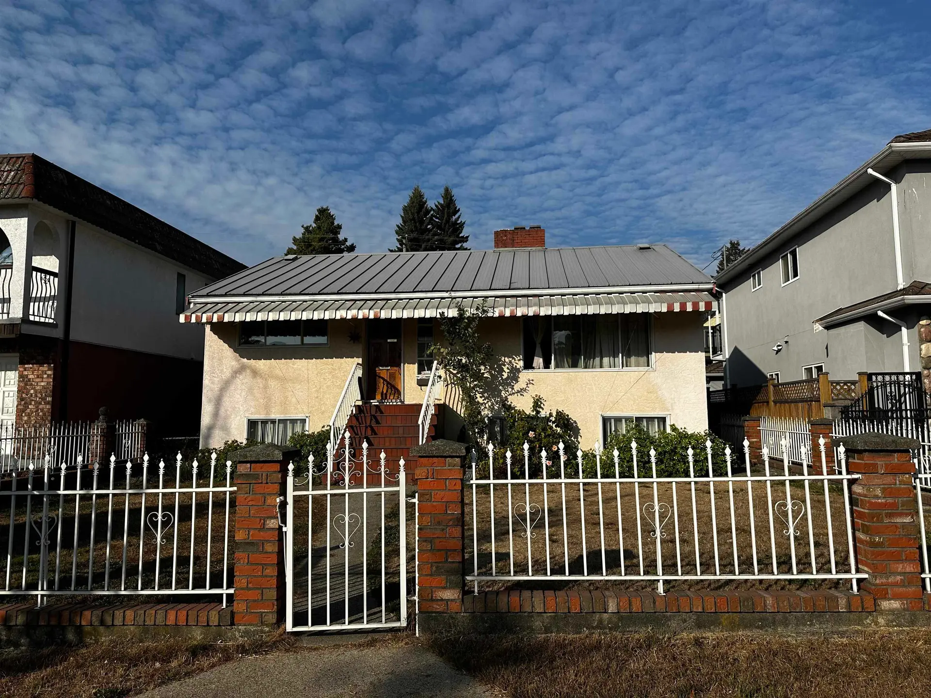 Property at 2621 E 8th Avenue, Vancouver, BC