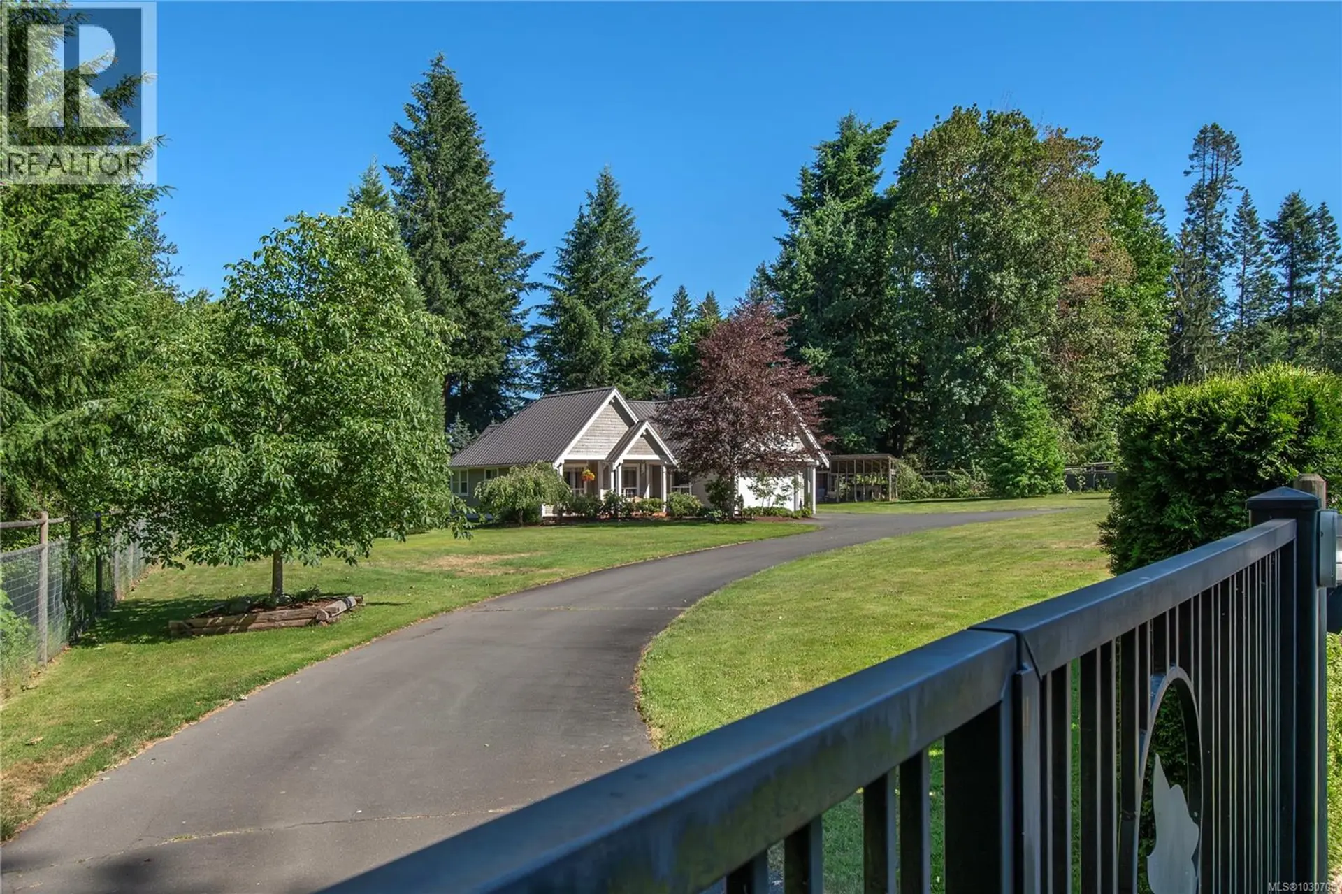 Property at 2435 Charleville Rd, Campbell River, BC